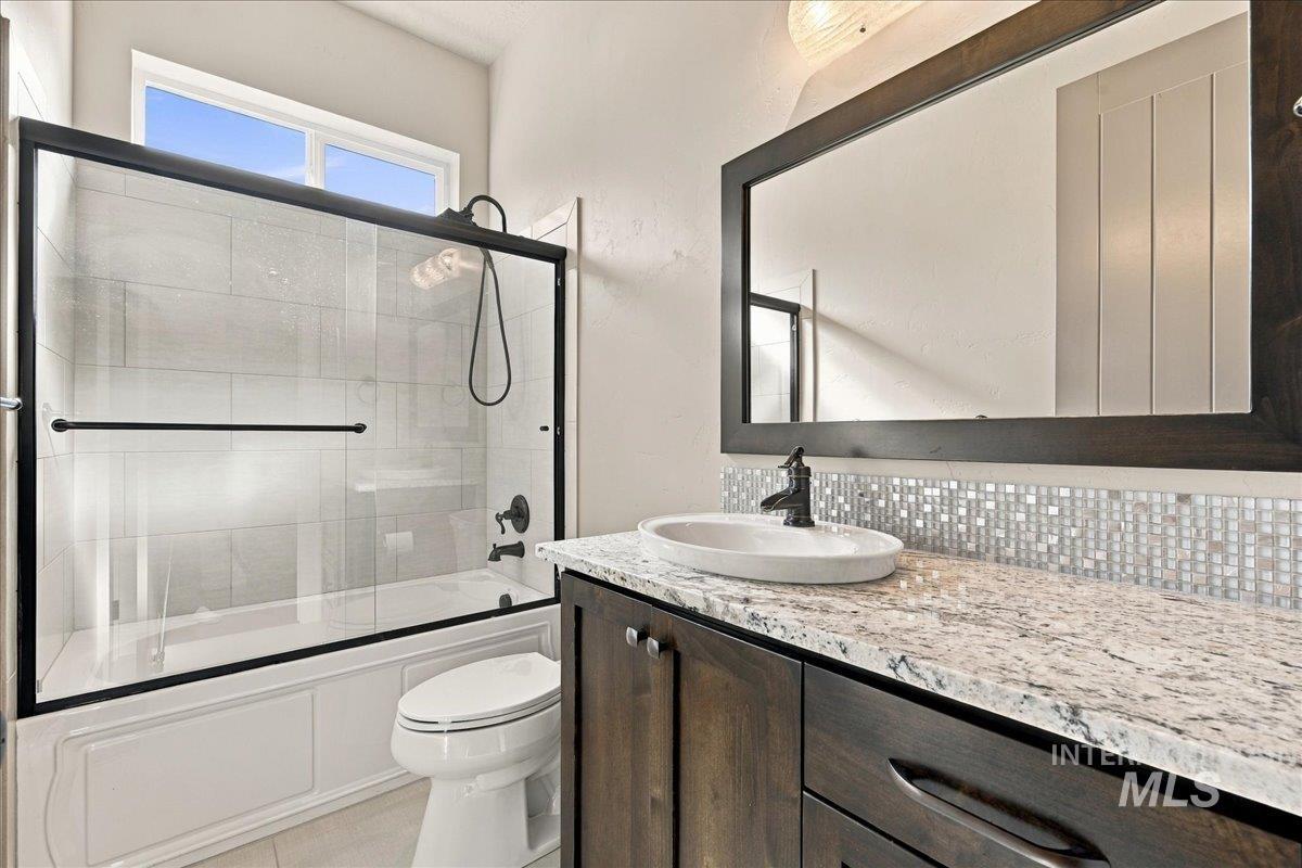 6779 N Pira Avenue Property Photo 30