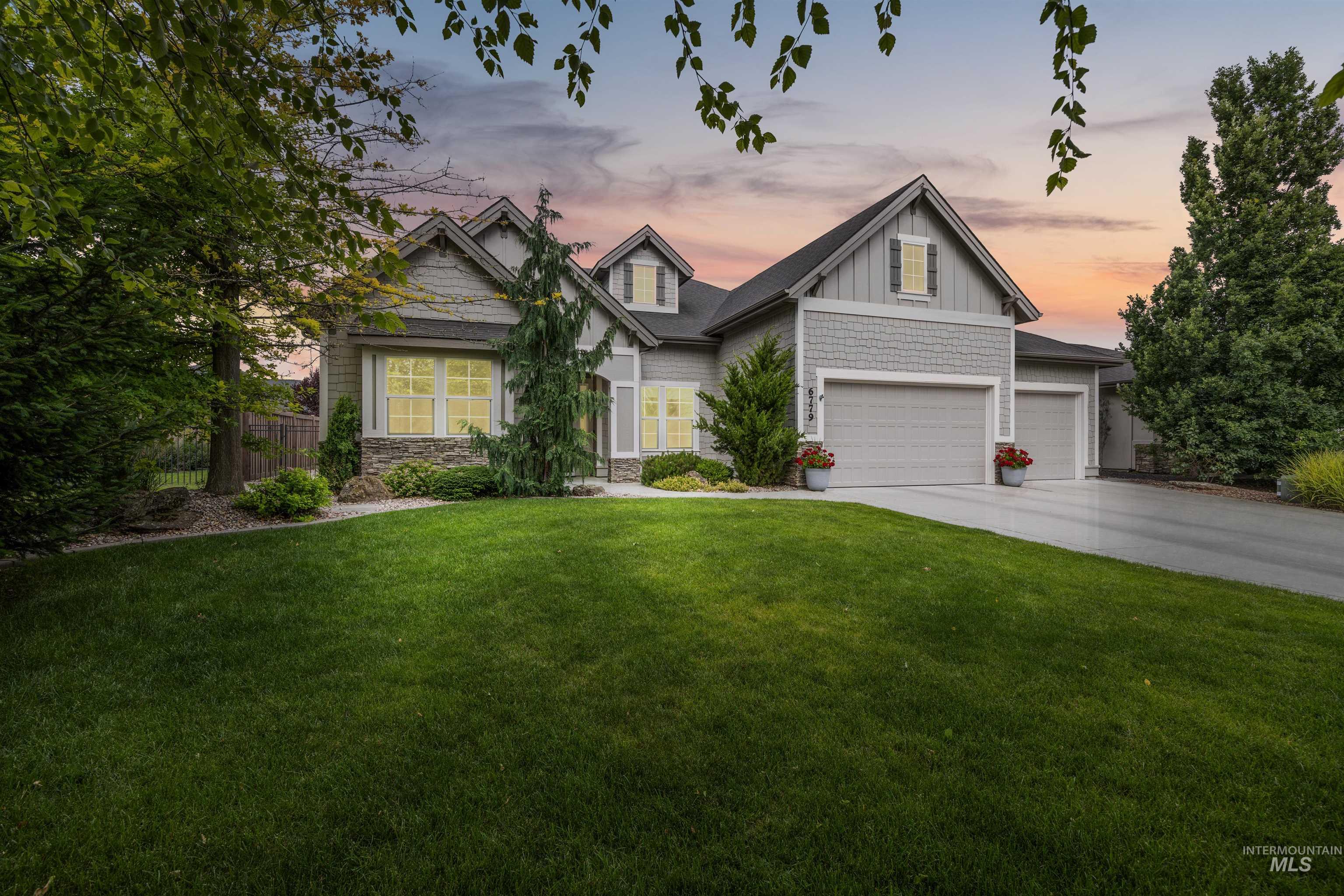 6779 N Pira Avenue Property Photo 45