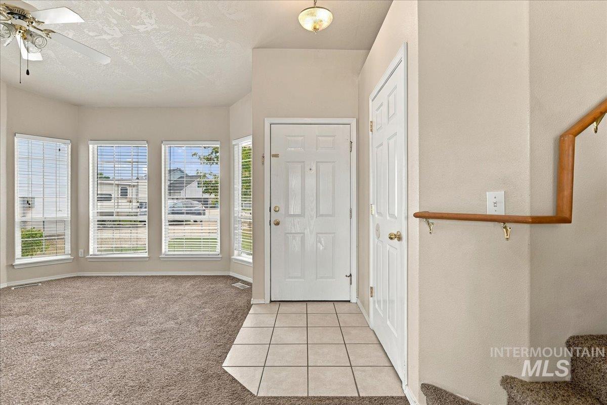 31 S Tamarack Way Property Photo 5