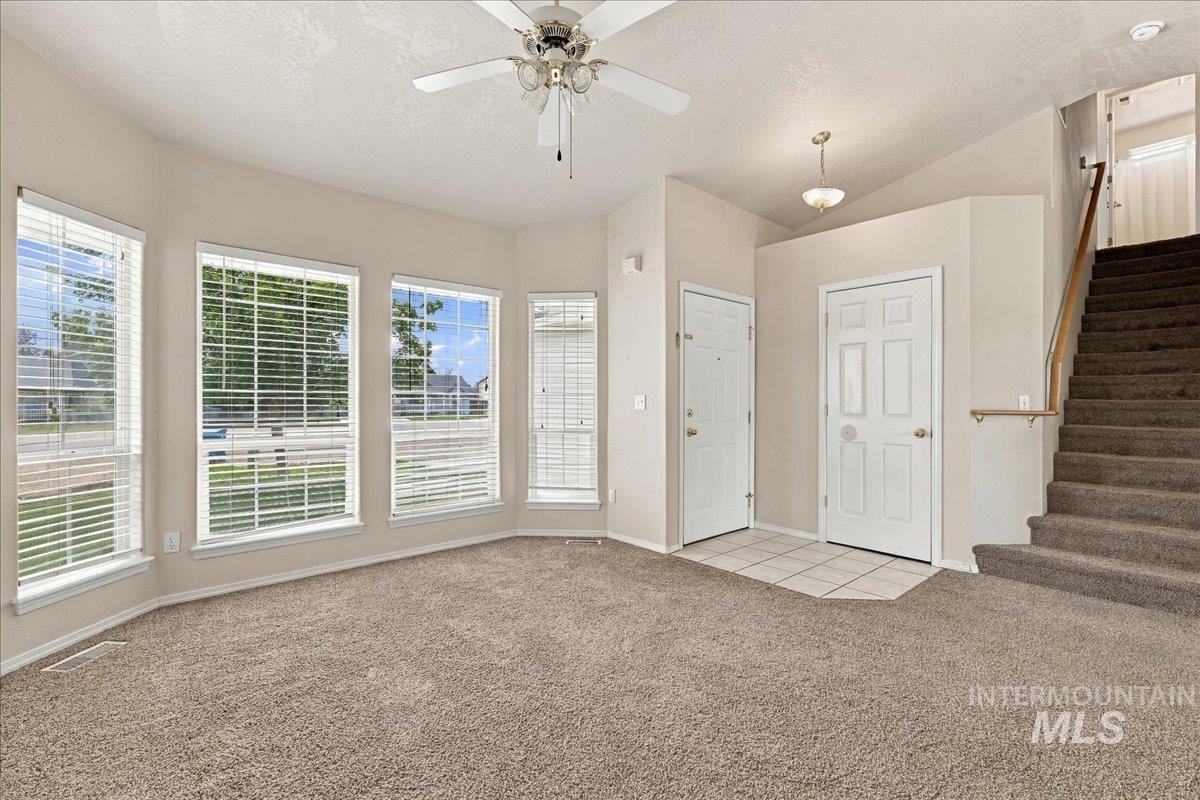 31 S Tamarack Way Property Photo 7