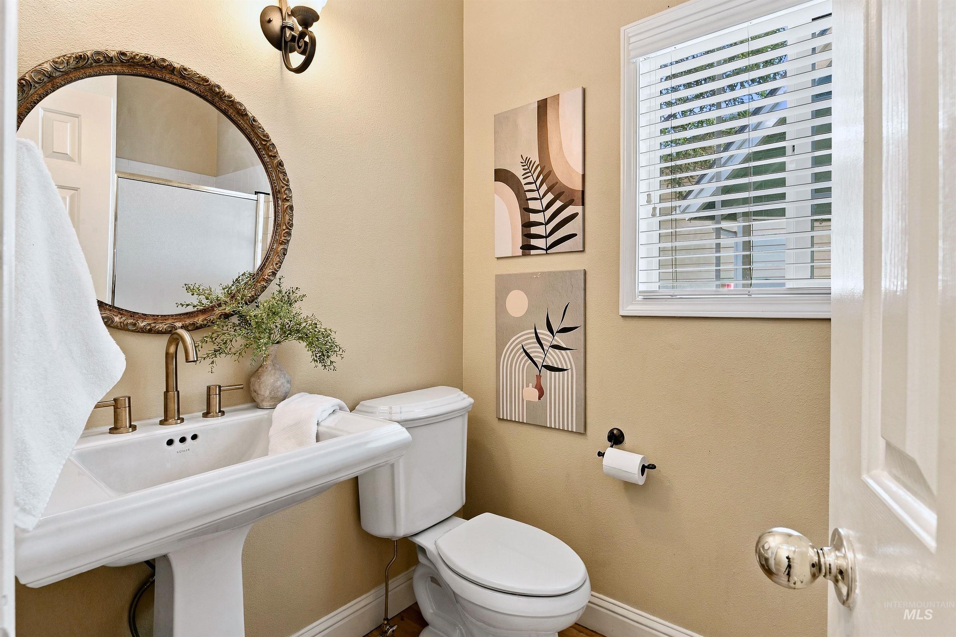 3706 N Lakegrove Pl Property Photo 22