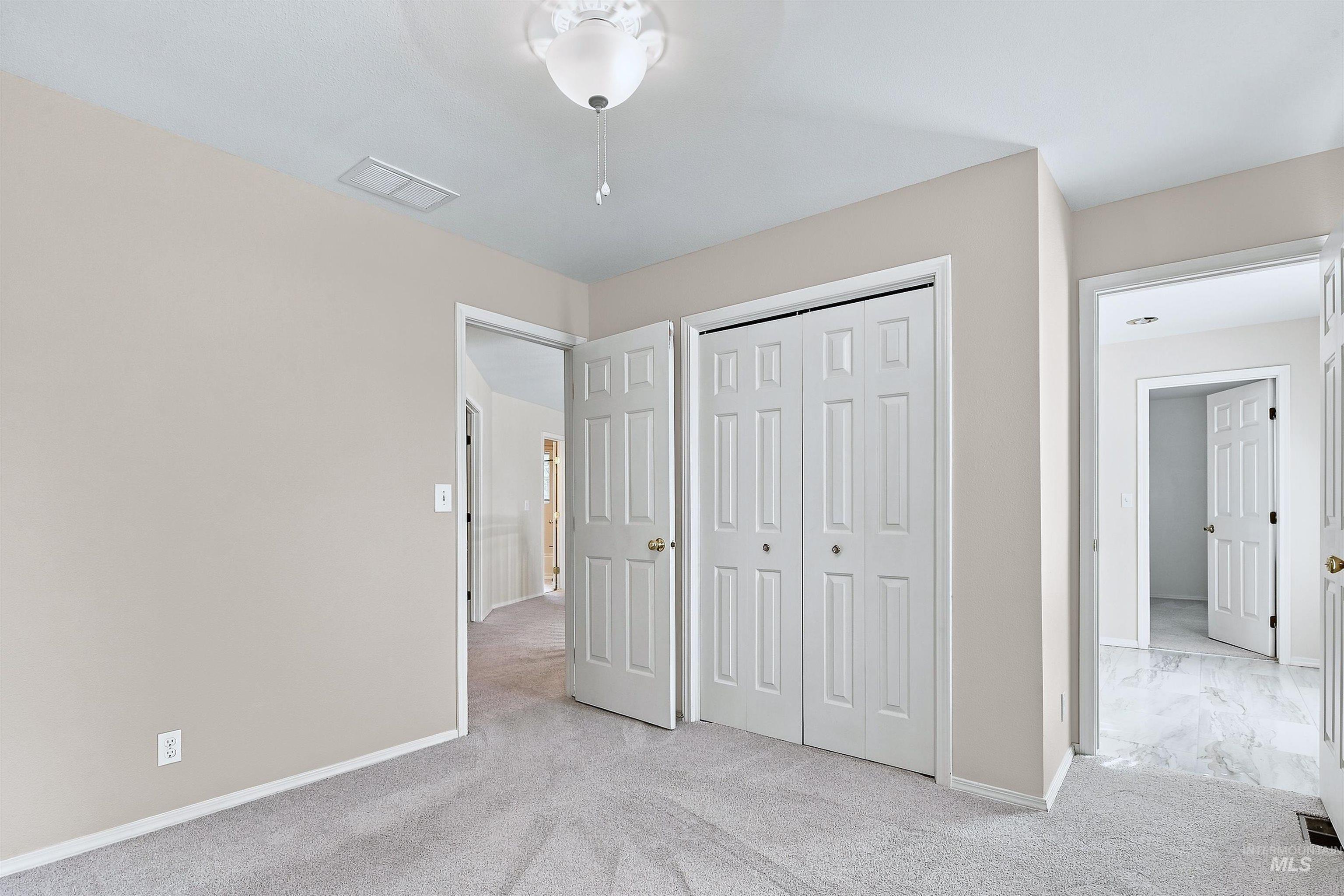 3706 N Lakegrove Pl Property Photo 34