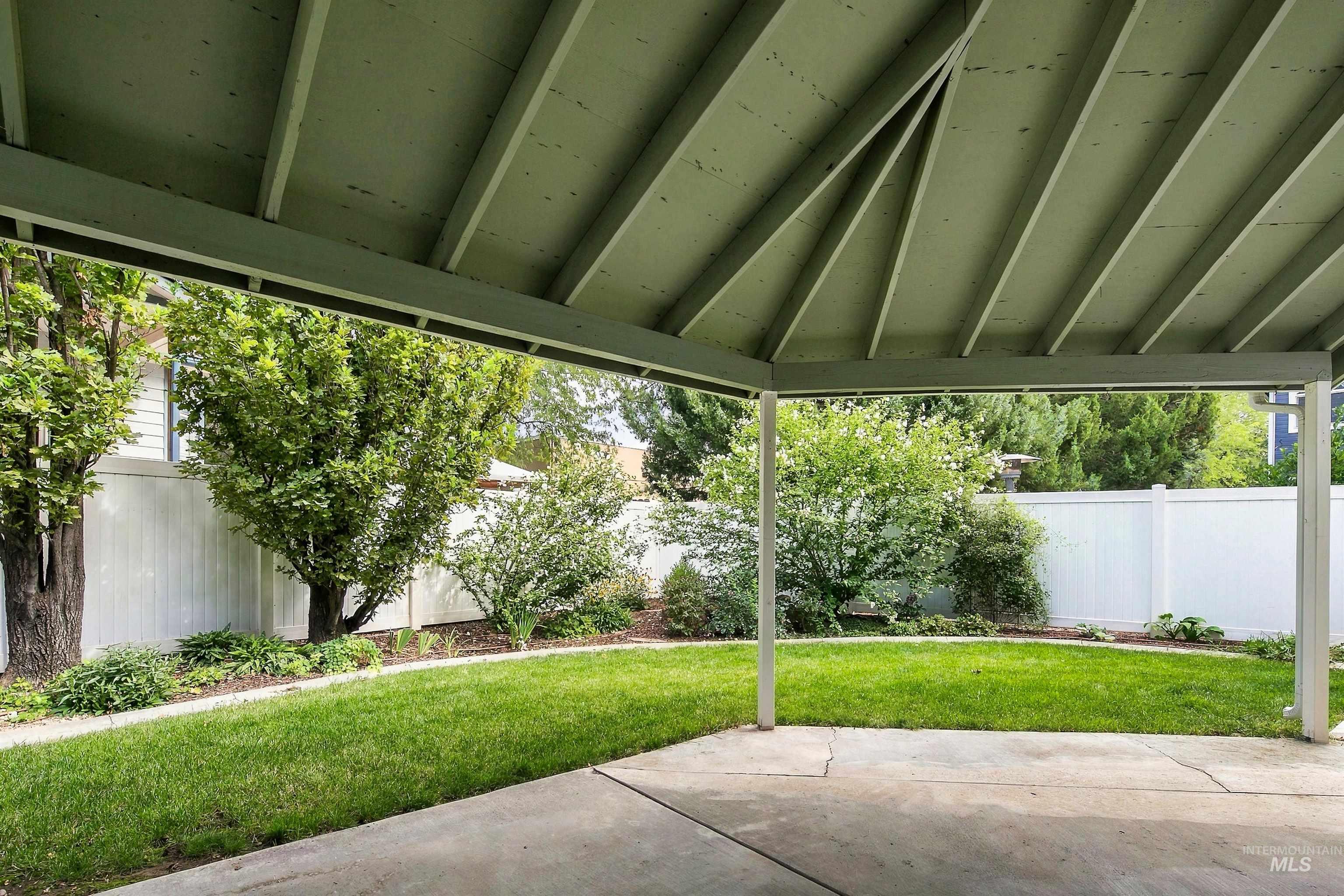 3706 N Lakegrove Pl Property Photo 42