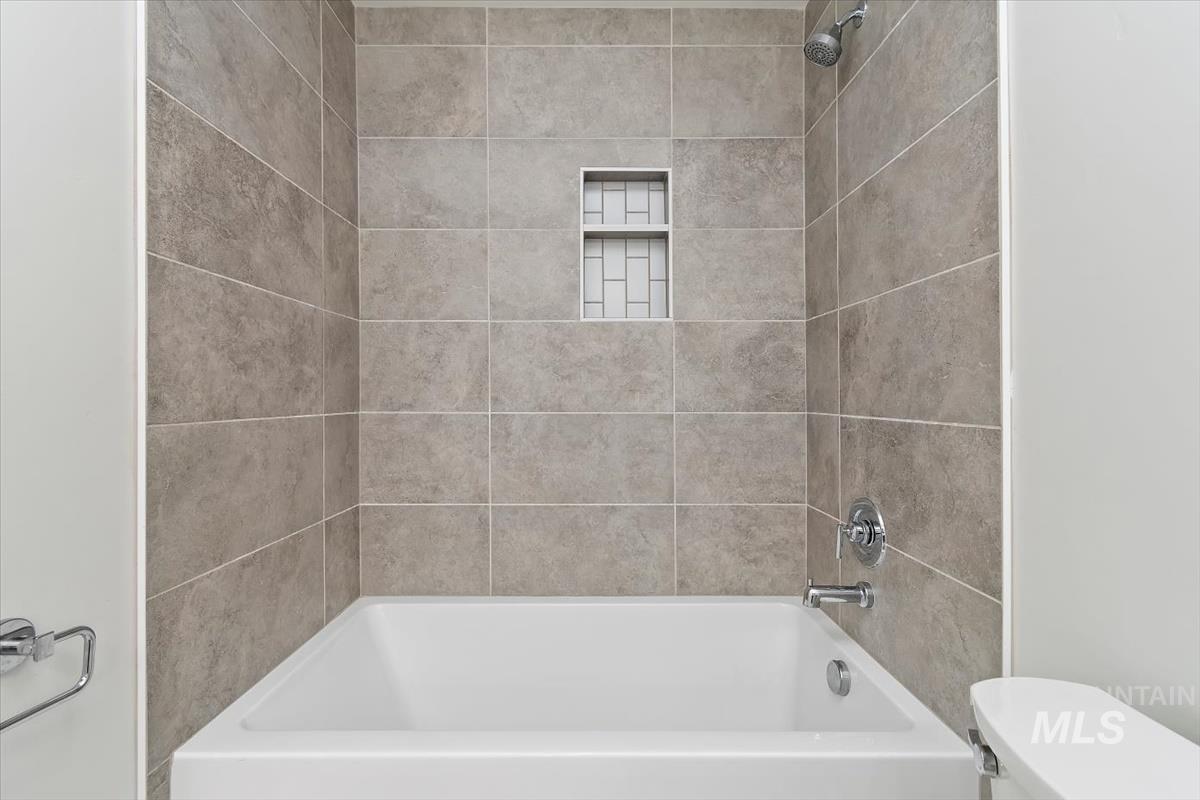 4363 N Bright Angel Ave. Property Photo 24
