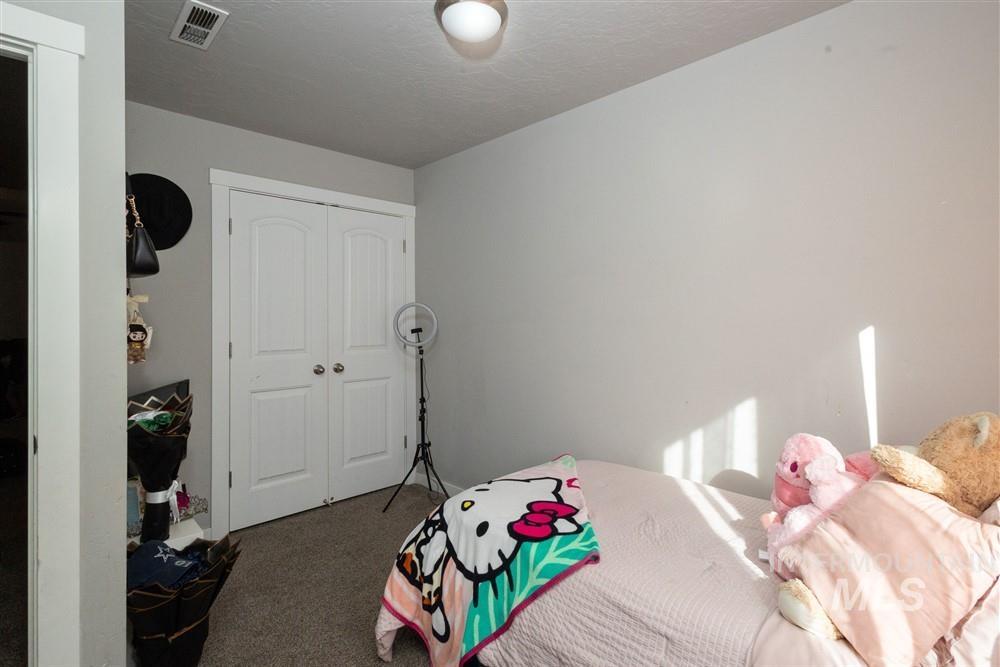 2160 E Ridgeview Ave Property Photo 20