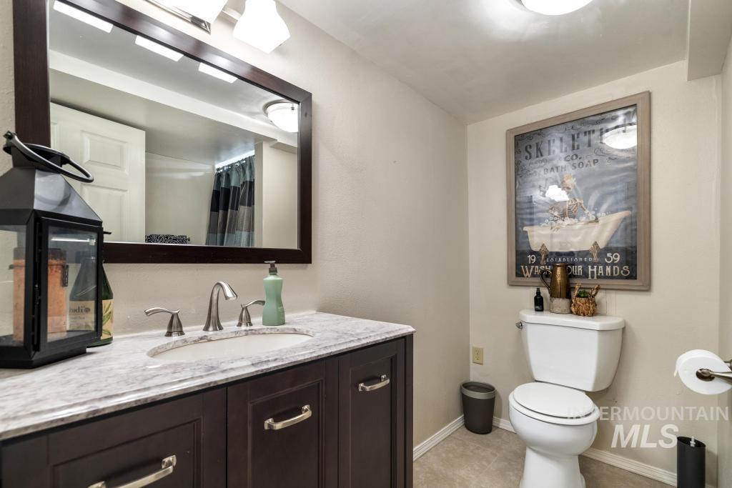298 Earl Drive Property Photo 28