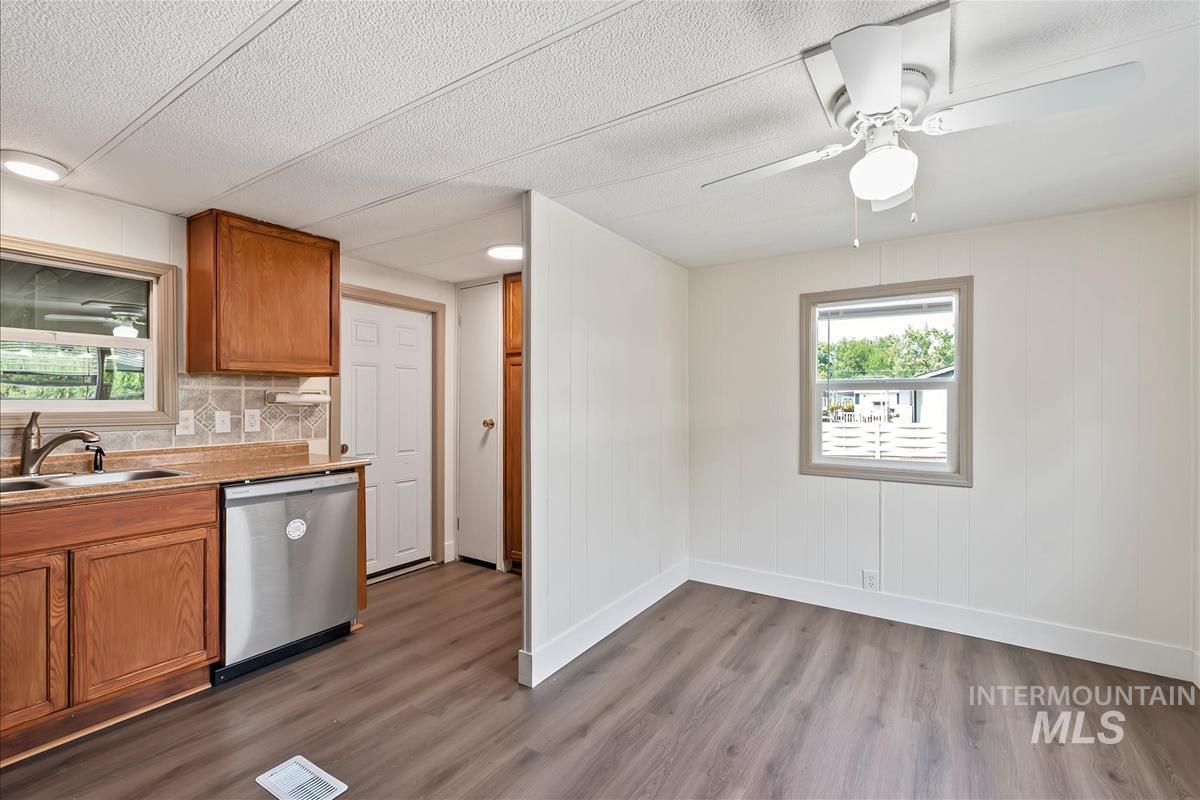 3181 W Alpine Property Photo 5