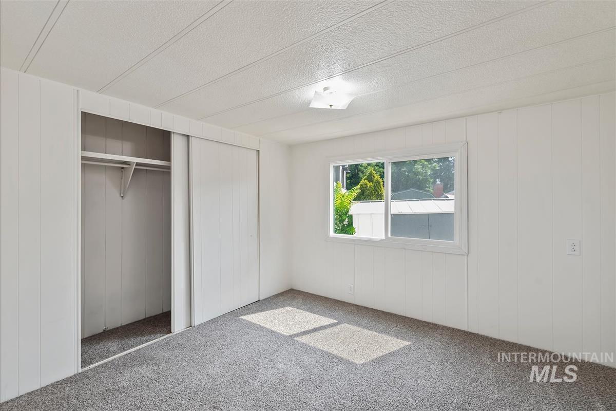 3181 W Alpine Property Photo 8