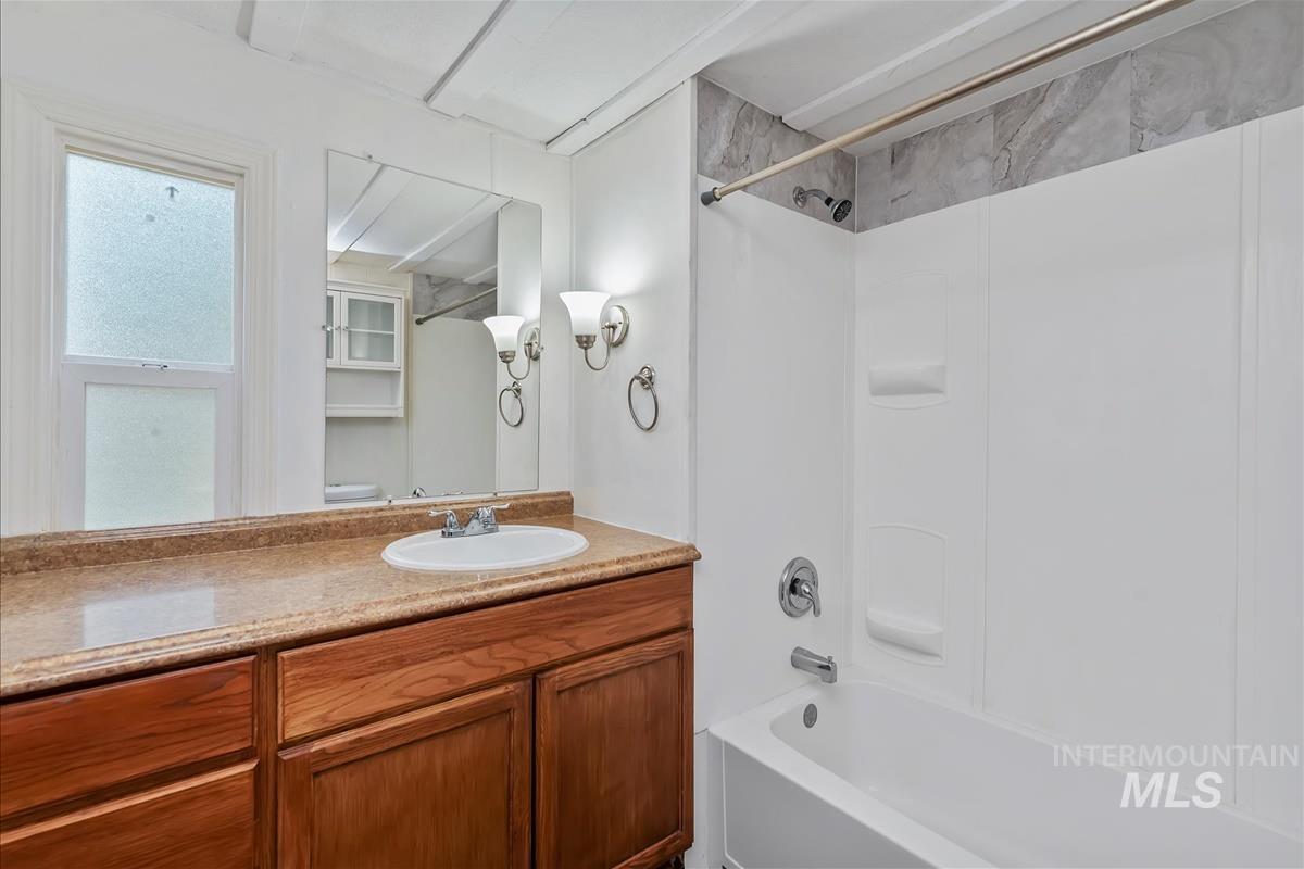 3181 W Alpine Property Photo 9
