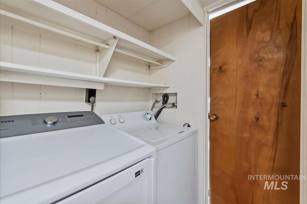 3181 W Alpine Property Photo 11