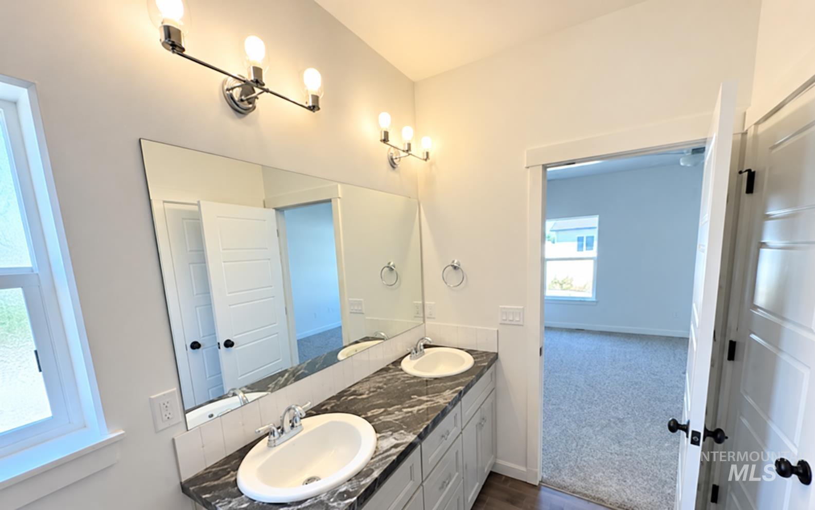 3111 Orion Ave Property Photo 21