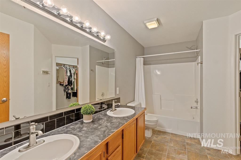 3016 S Cadet Ln Property Photo 11