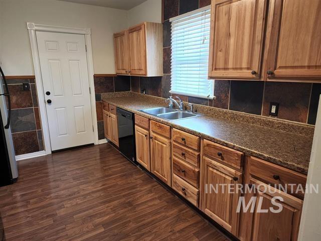 631 S Hayes Property Photo 2