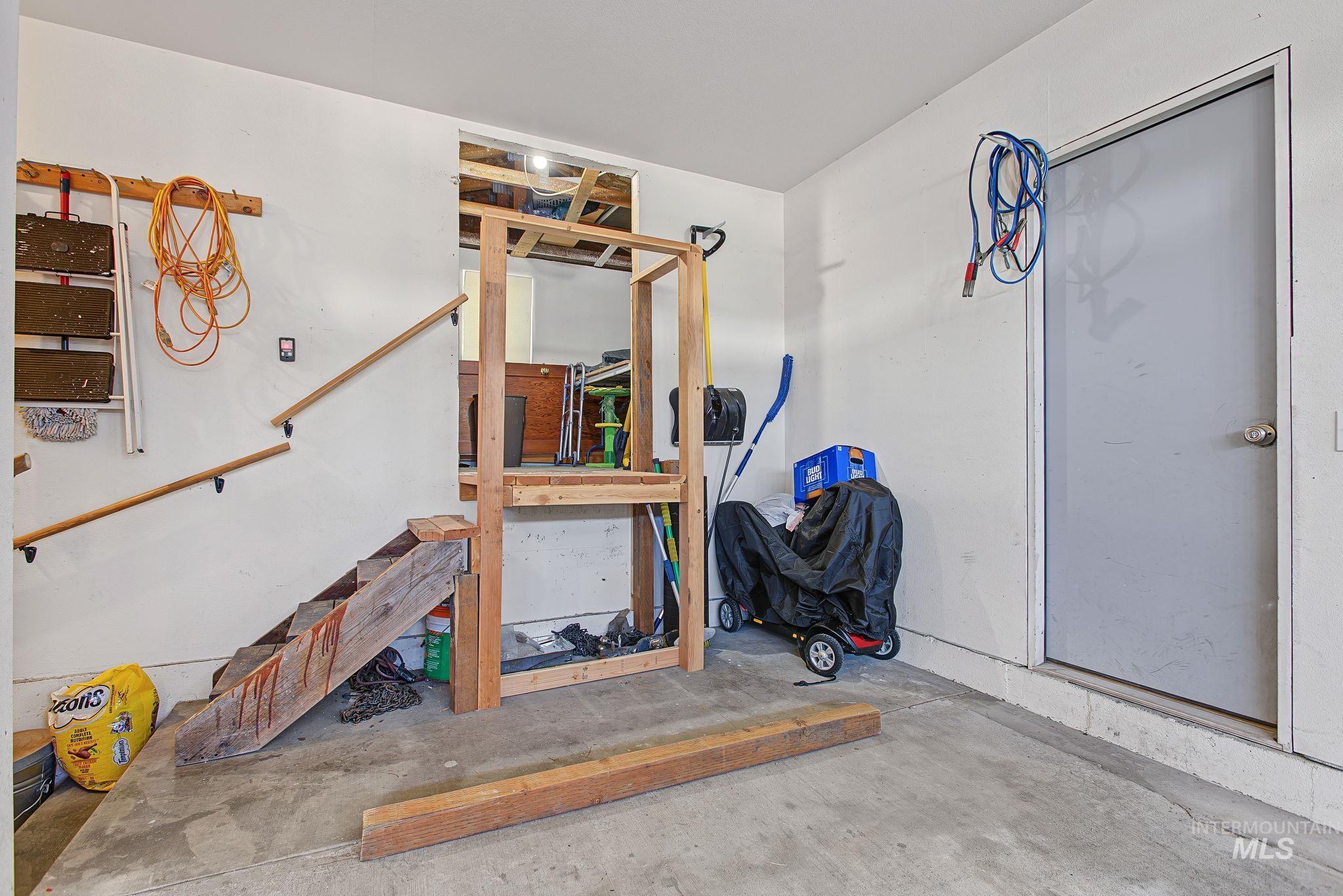 317 S Boulevard Property Photo 49
