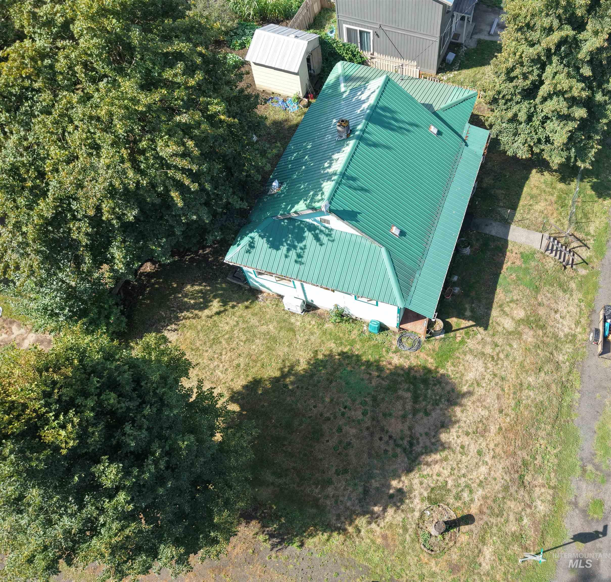 202 Hill St Property Photo 4