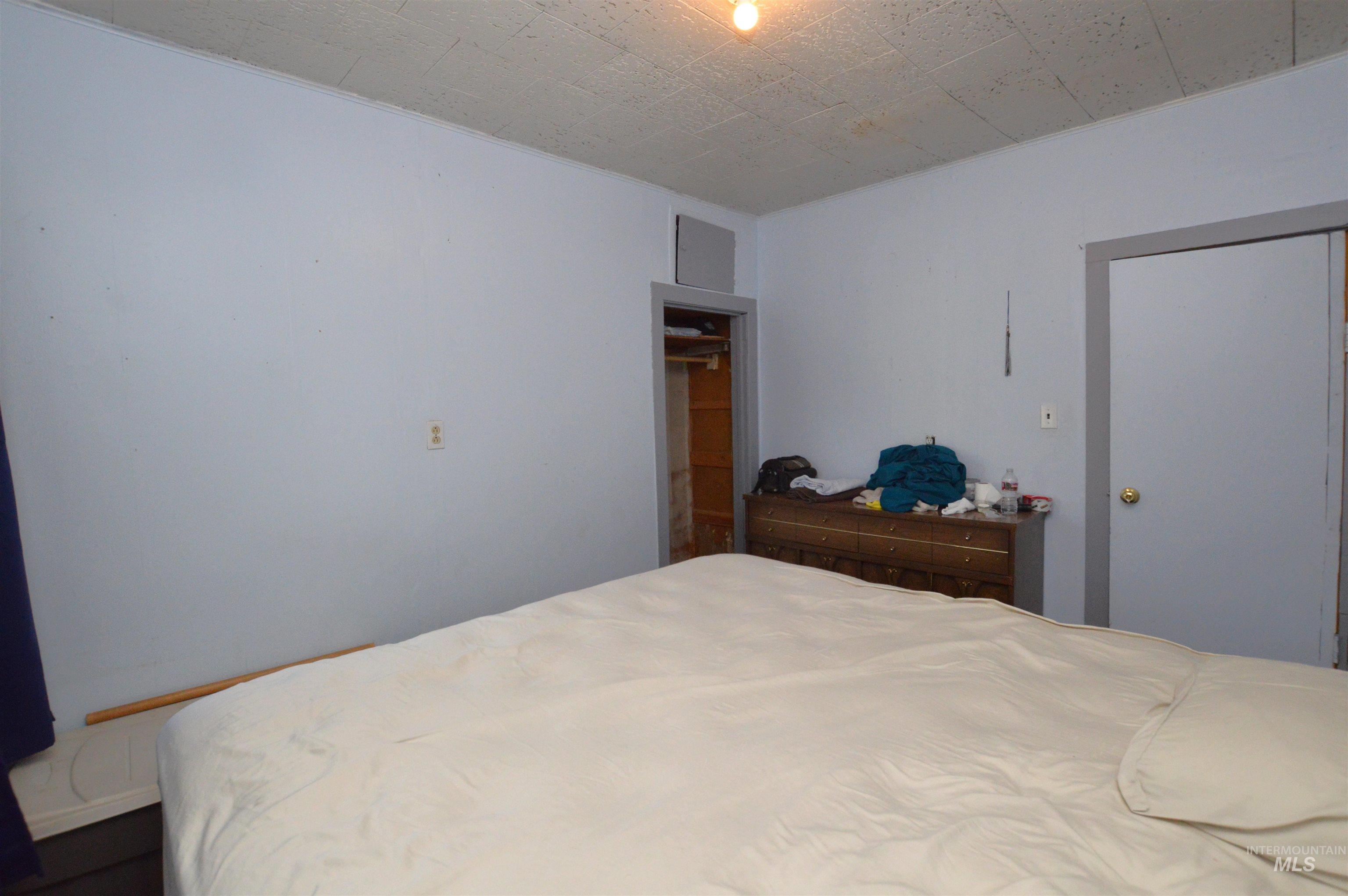 202 Hill St Property Photo 8