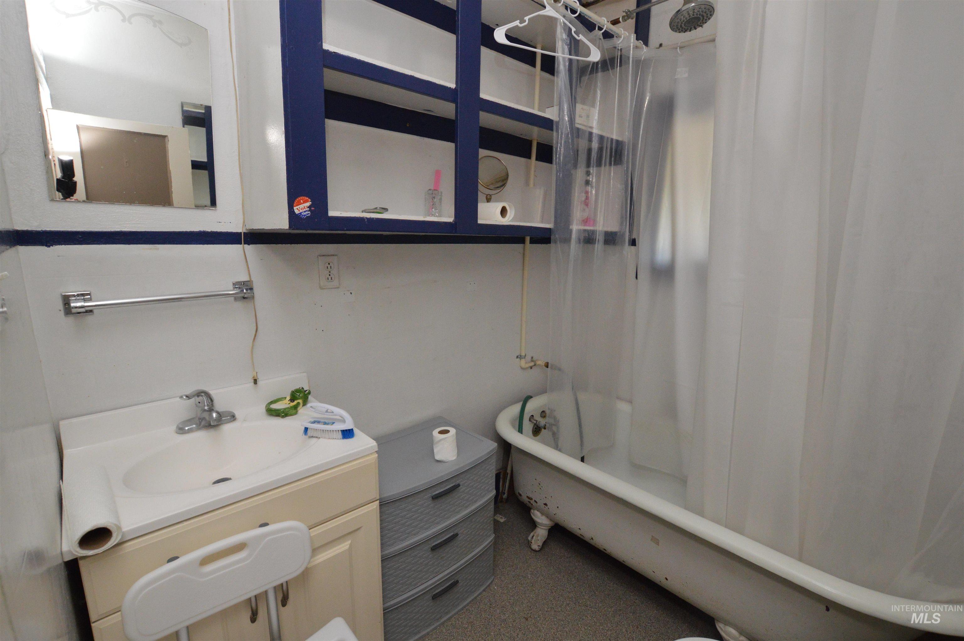 202 Hill St Property Photo 9