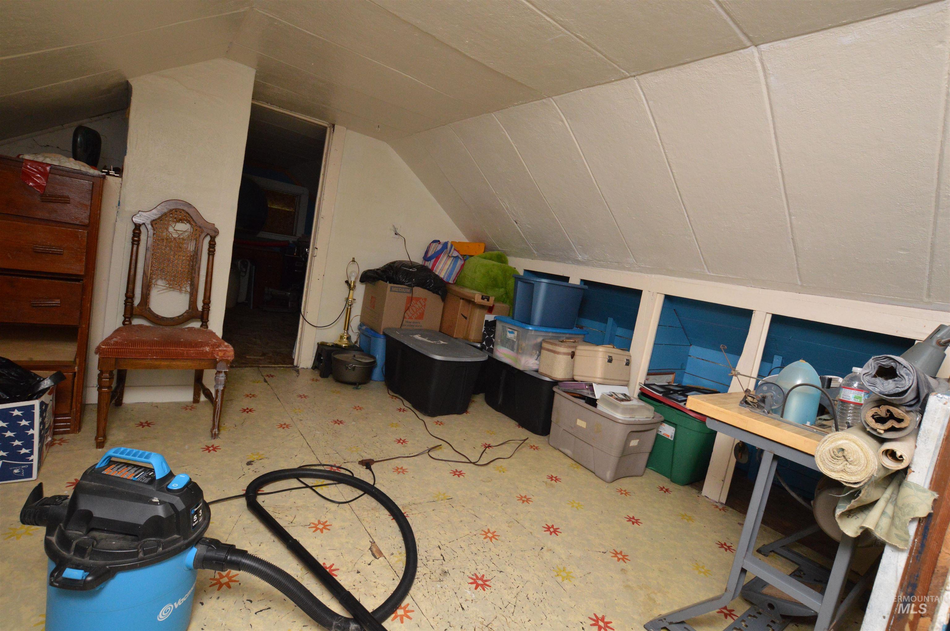 202 Hill St Property Photo 15