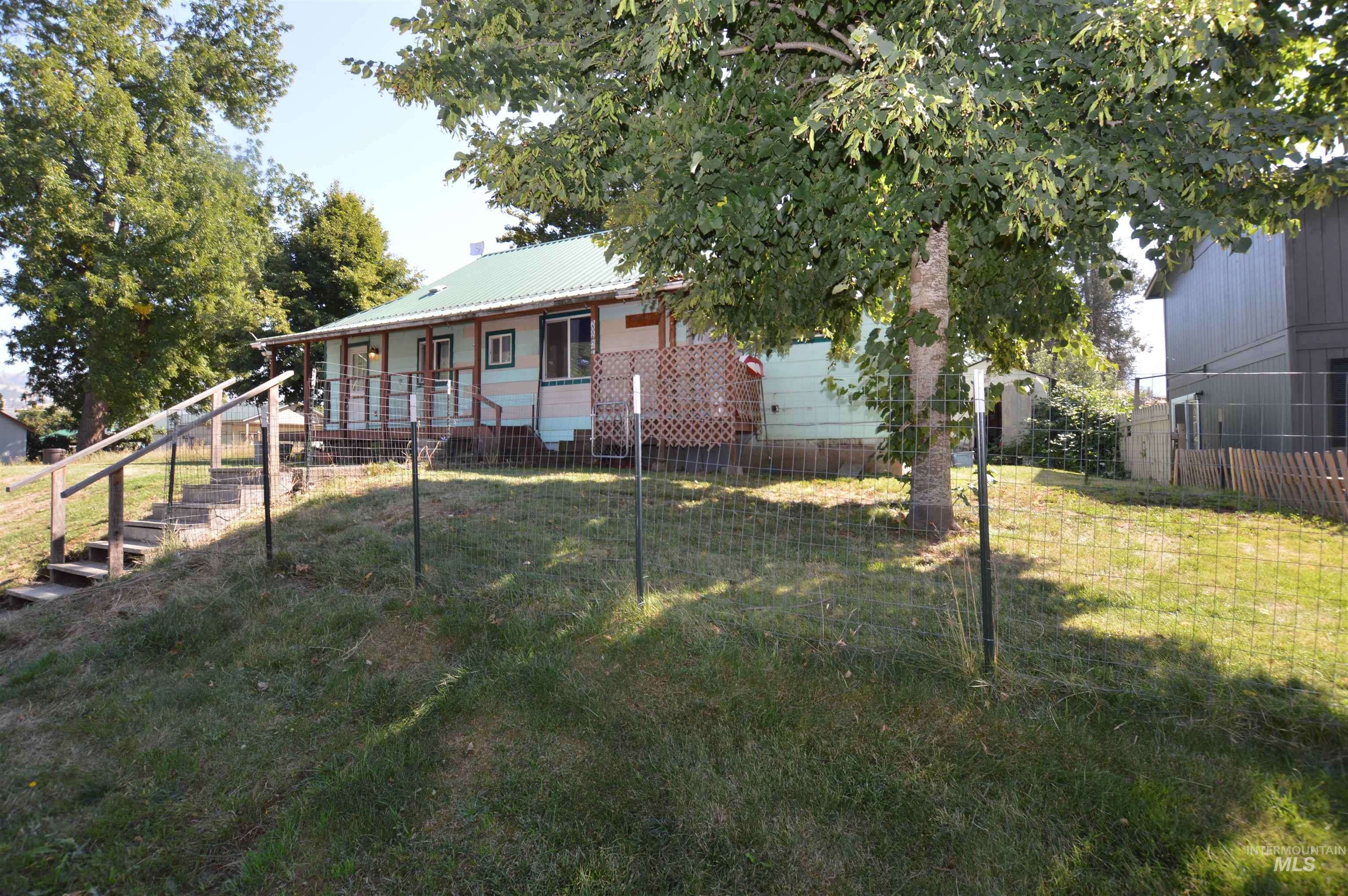 202 Hill St Property Photo 18
