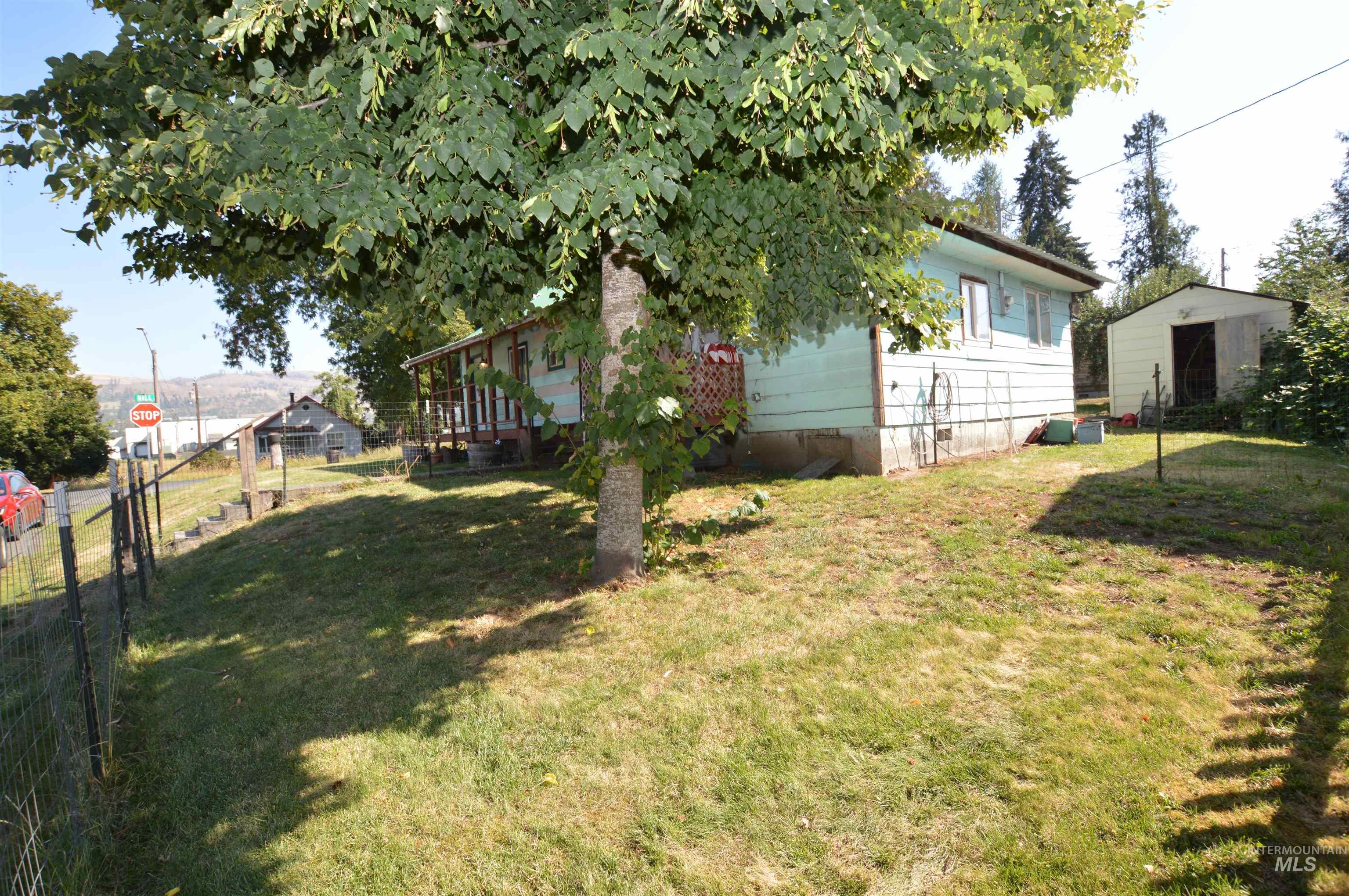 202 Hill St Property Photo 19