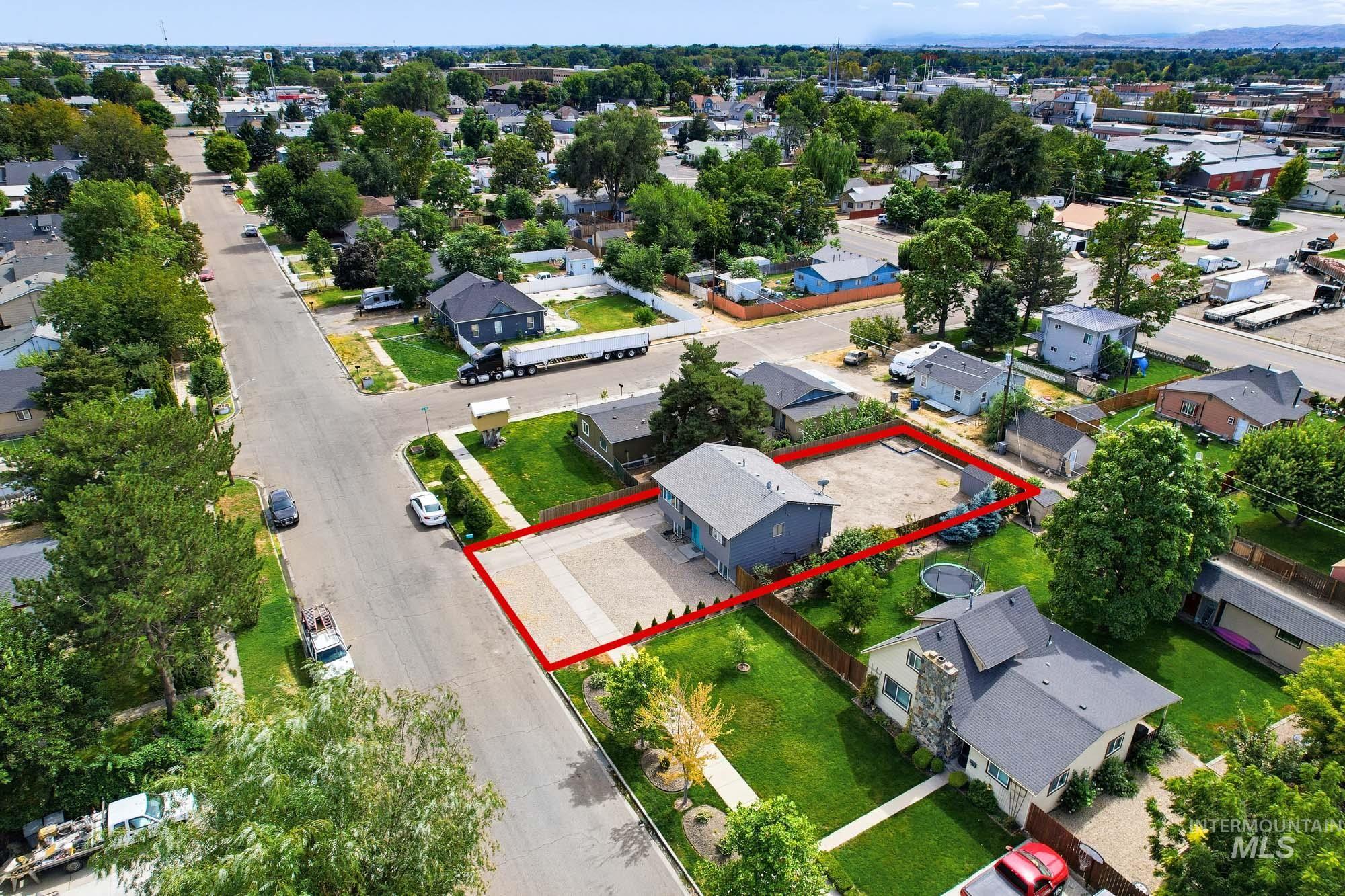 518 Denver Street Property Photo 7