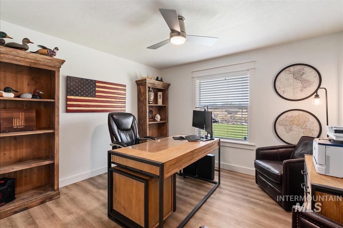 24090 Pheasant Ridge Ct Property Photo 20