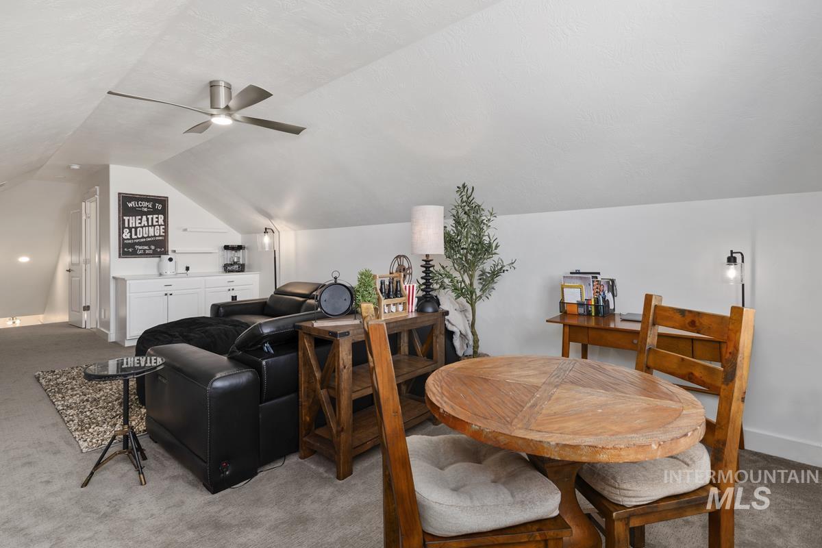 24090 Pheasant Ridge Ct Property Photo 23