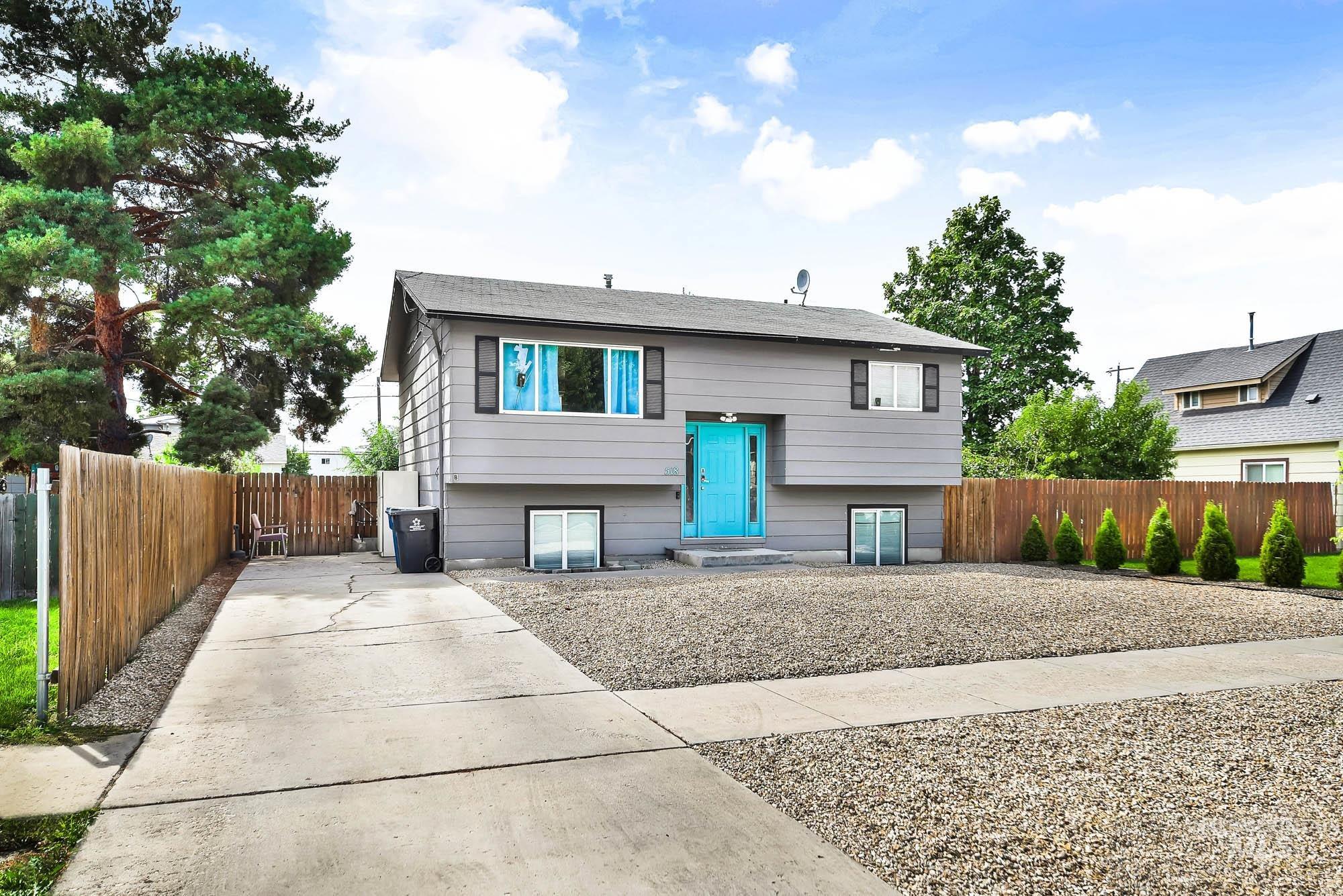 518 E Denver Property Photo 1