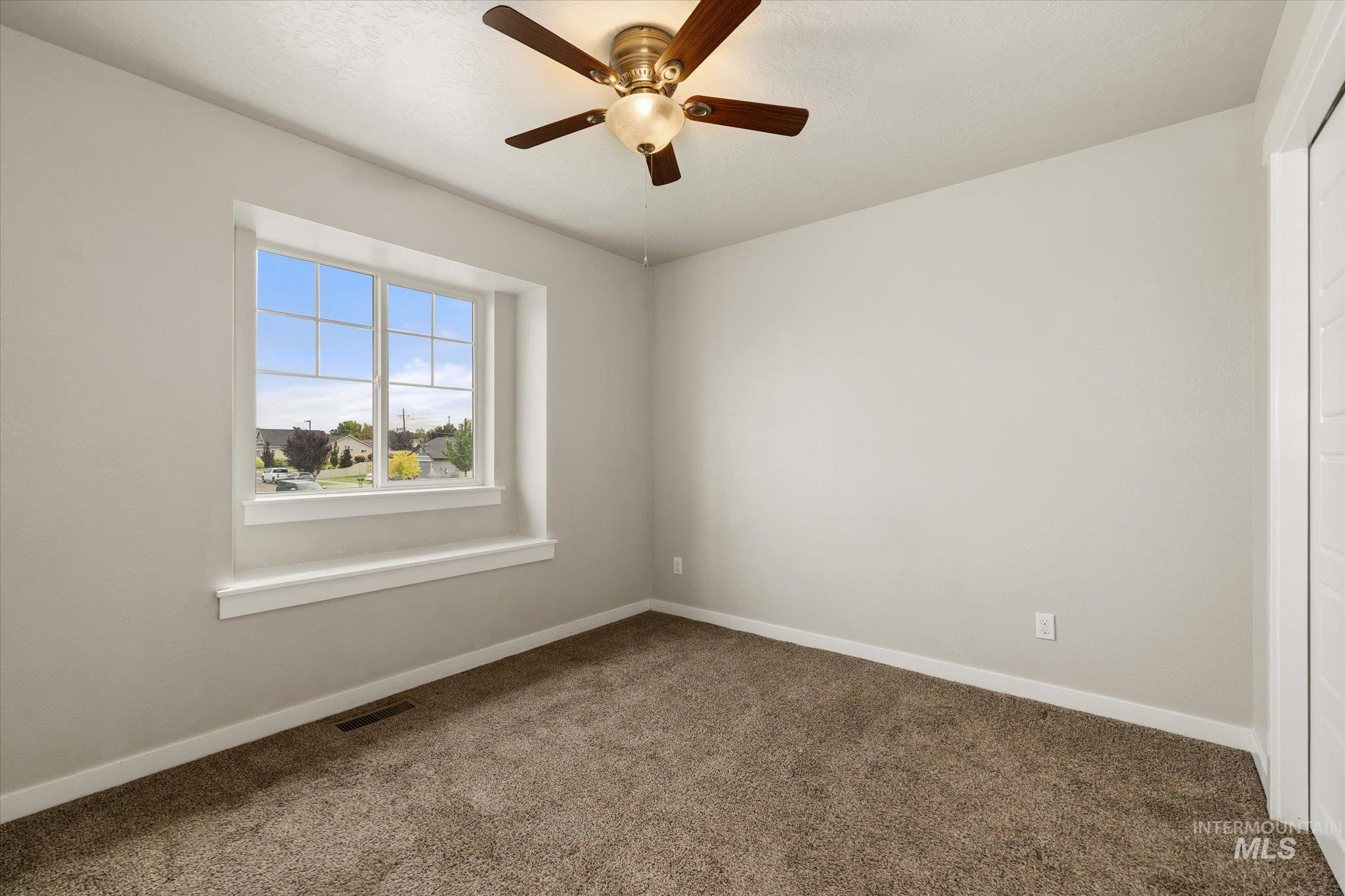 880 Yaquina Bay Property Photo 23
