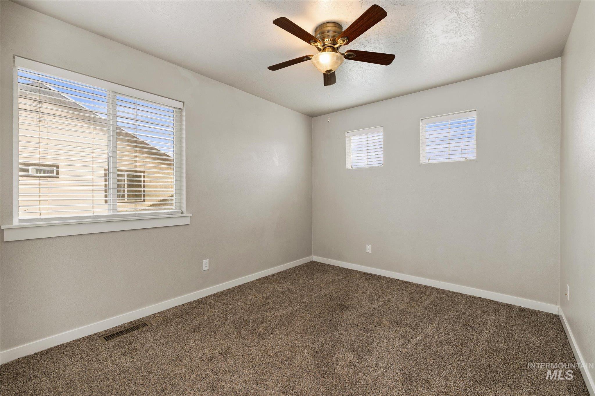 880 Yaquina Bay Property Photo 25