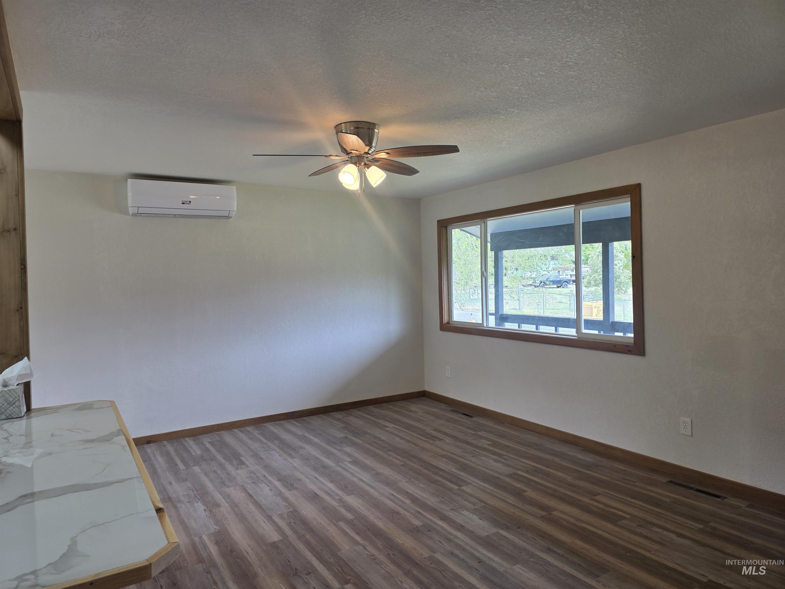 310 Fir Rd Property Photo 8