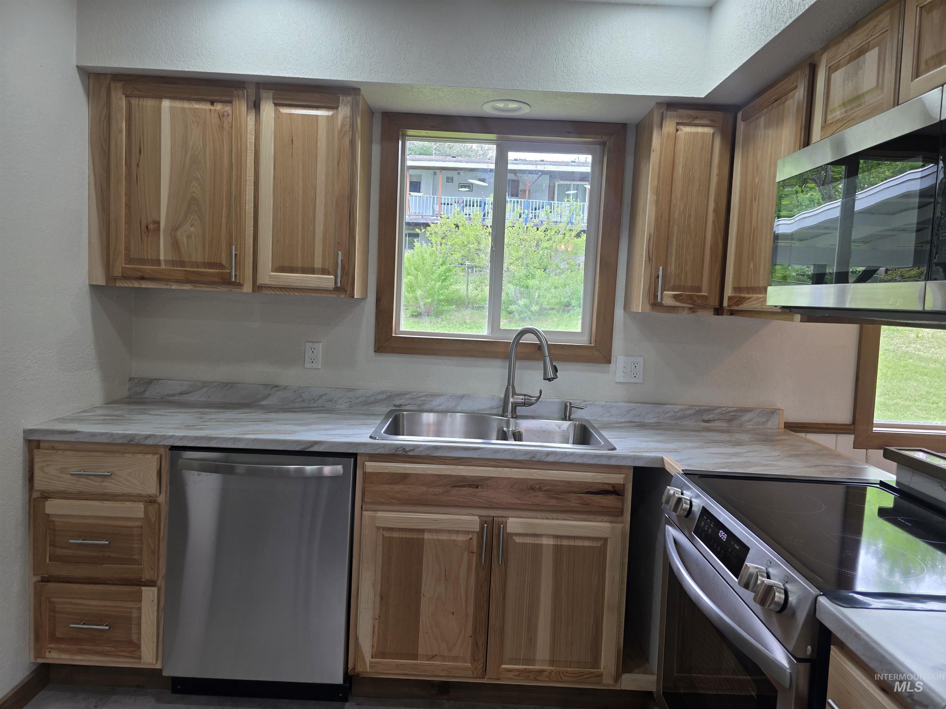 310 Fir Rd Property Photo 12