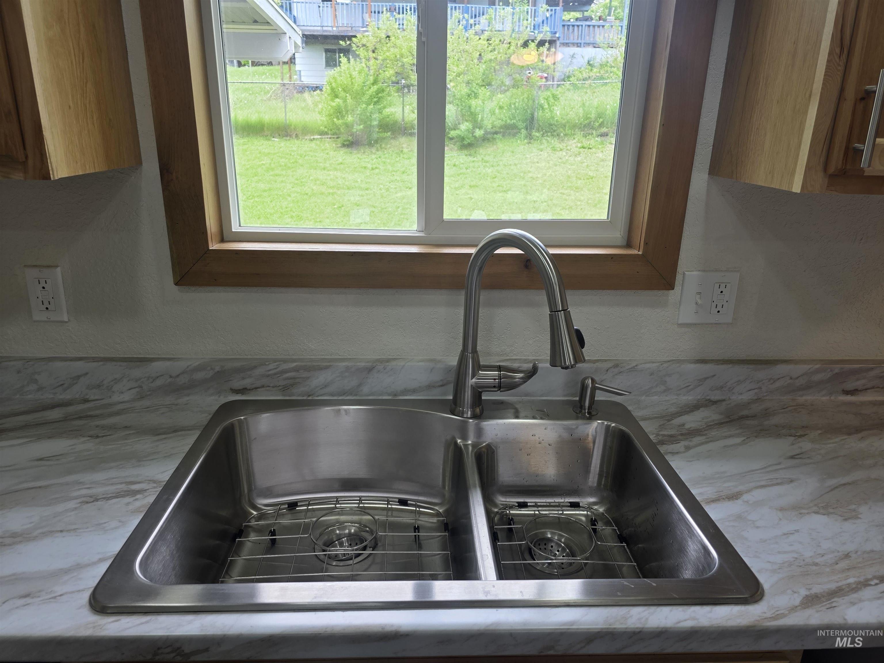 310 Fir Rd Property Photo 14