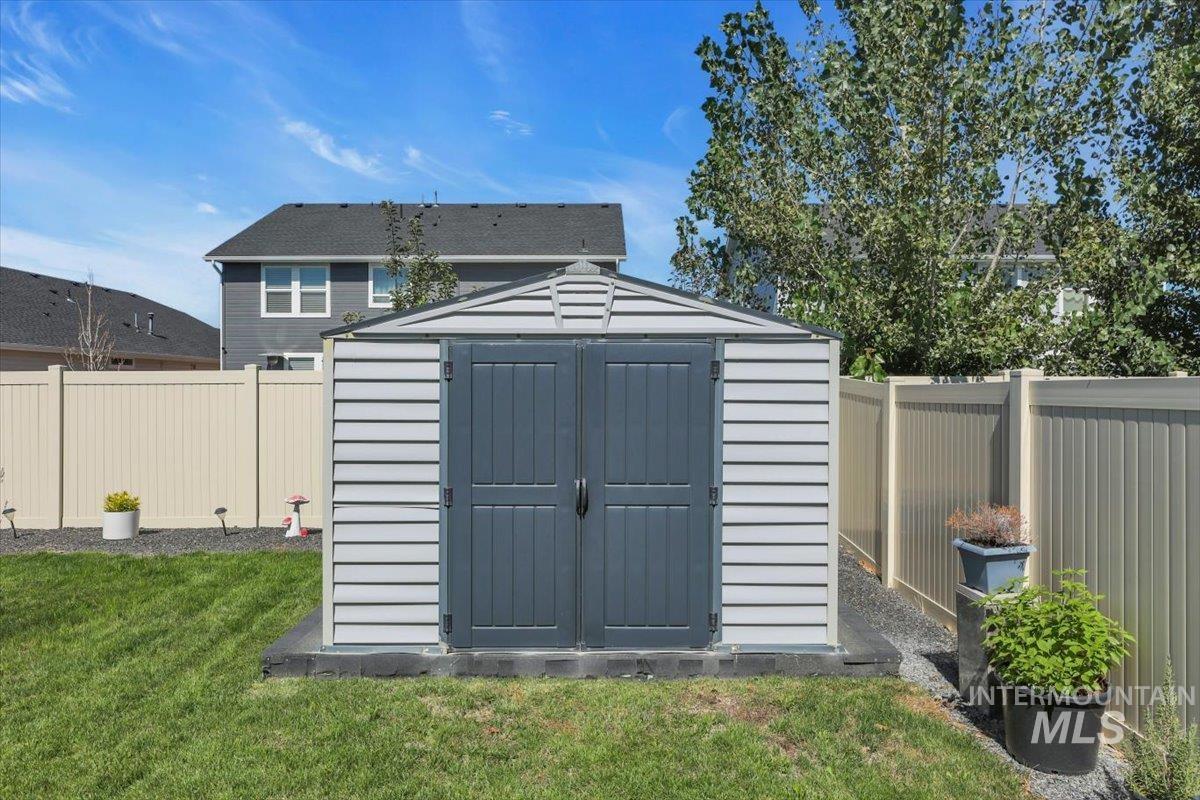 10384 Blackpool Ridge St Property Photo 34