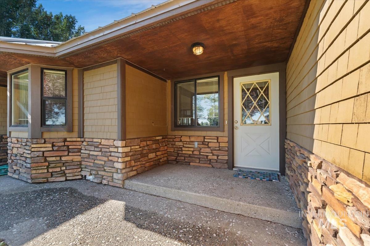 8275 Washoe Rd Property Photo 3