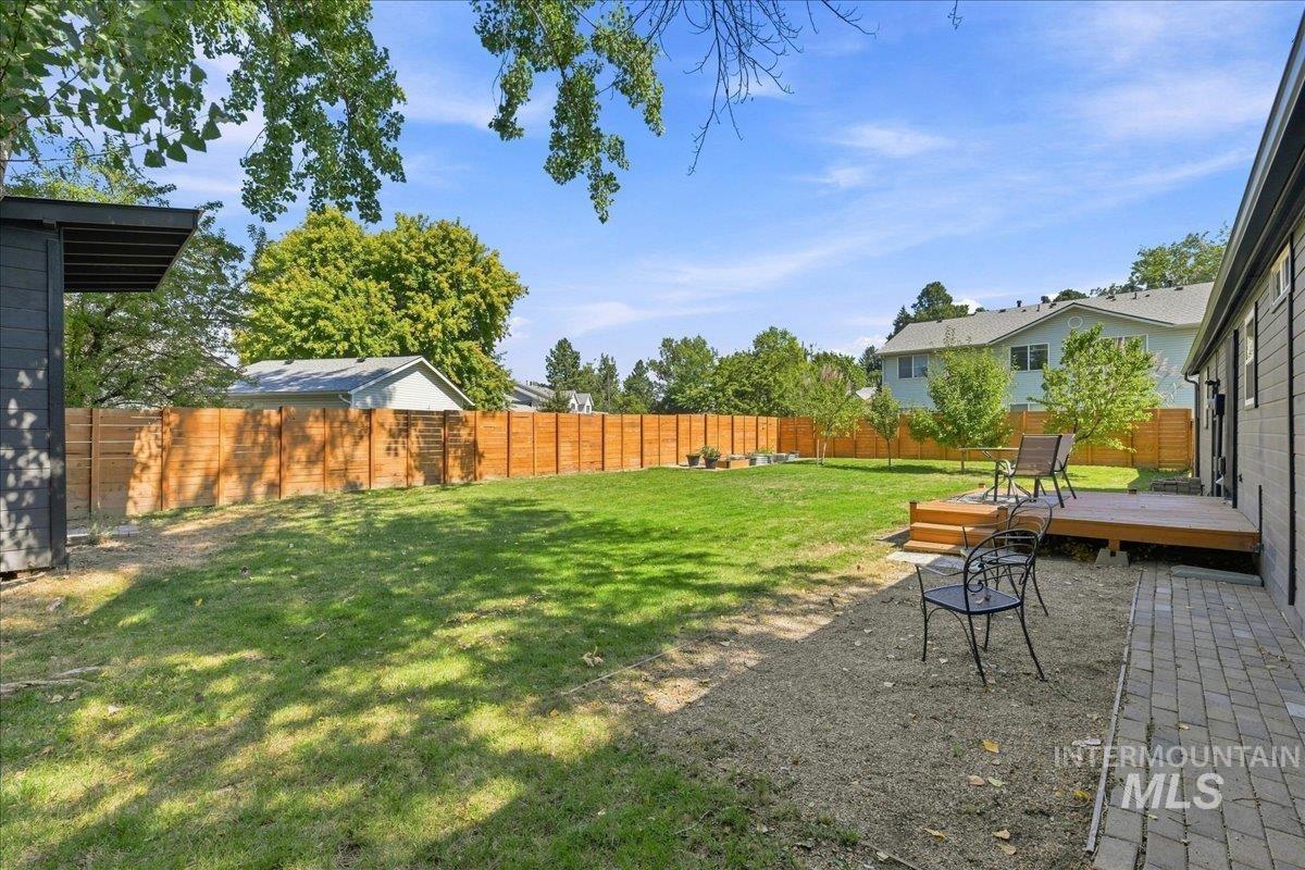 4768 W Kendall St Property Photo 28
