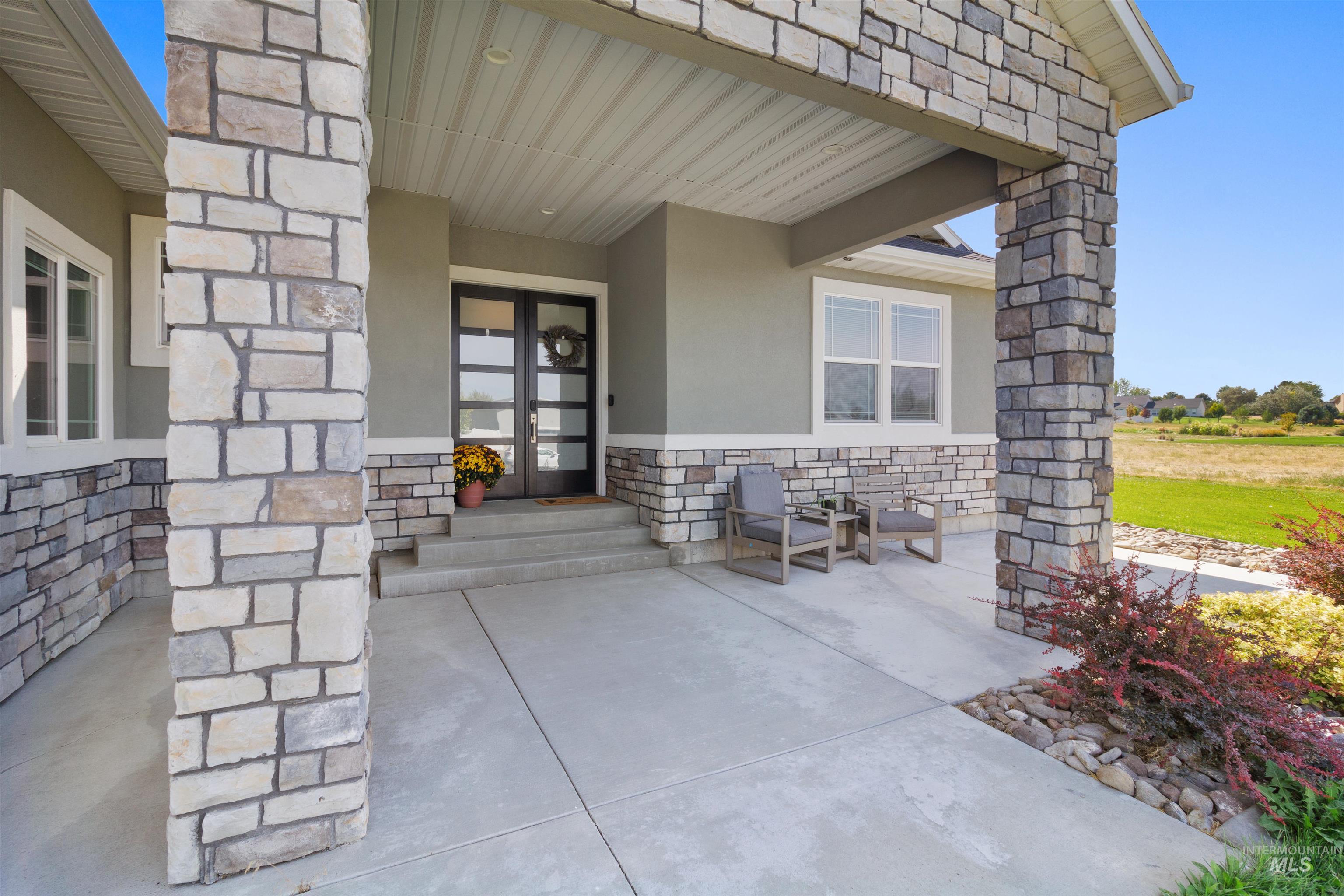 2547 E 3769 N Property Photo 6