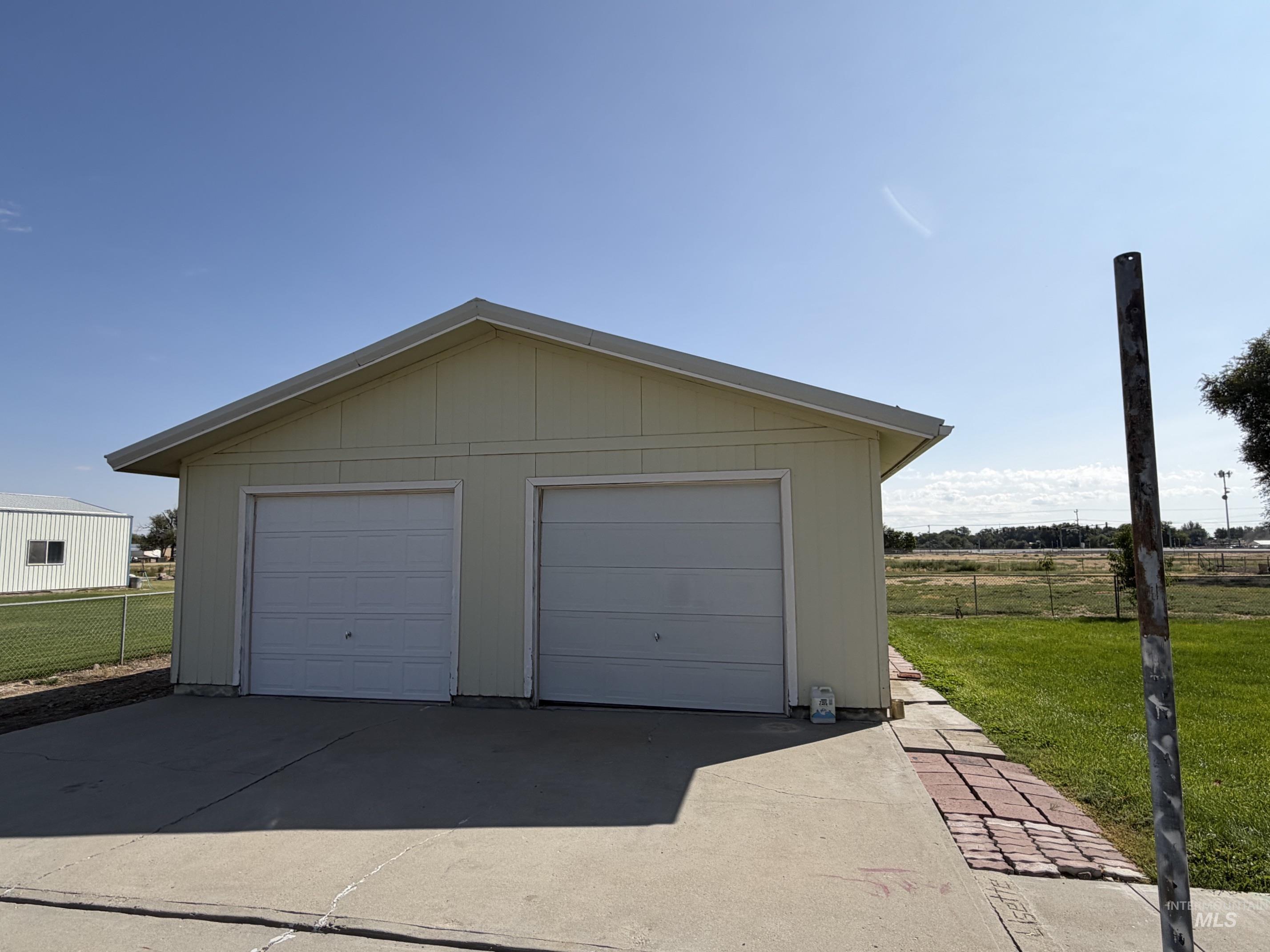 1203 Eelebach Way Property Photo 18