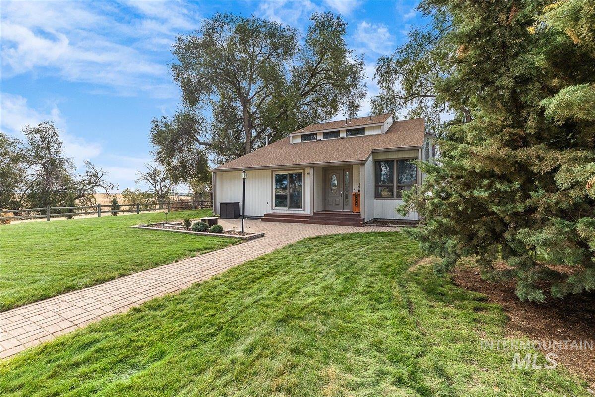 18507 Goodson Road Property Photo 1
