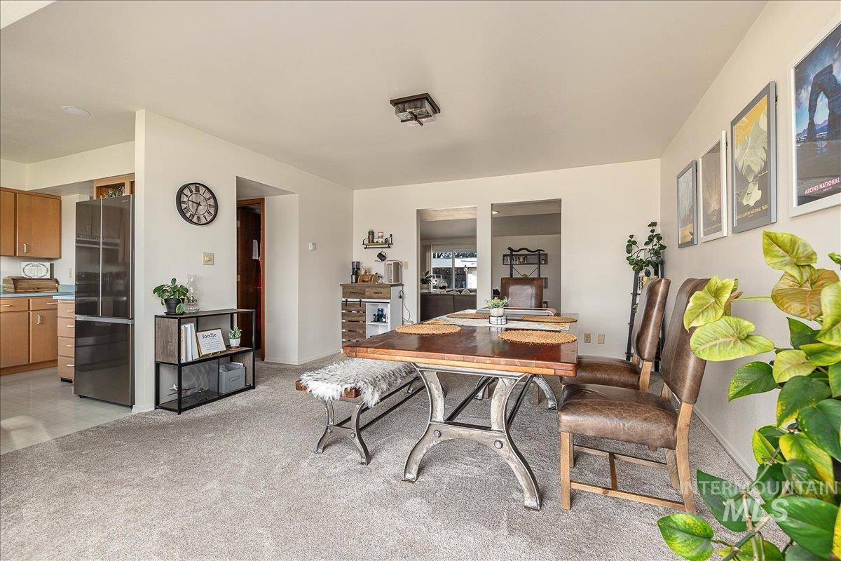 18507 Goodson Road Property Photo 13