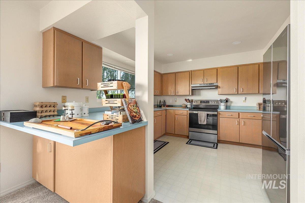 18507 Goodson Road Property Photo 14