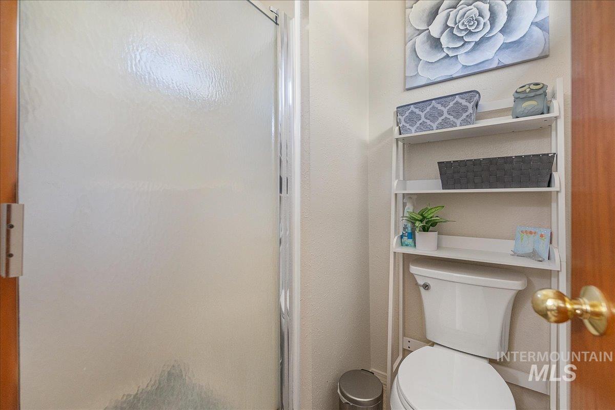 18507 Goodson Road Property Photo 20