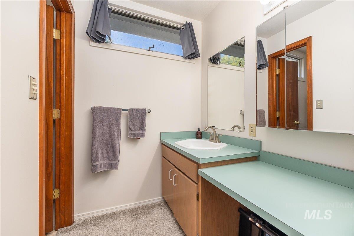 18507 Goodson Road Property Photo 20