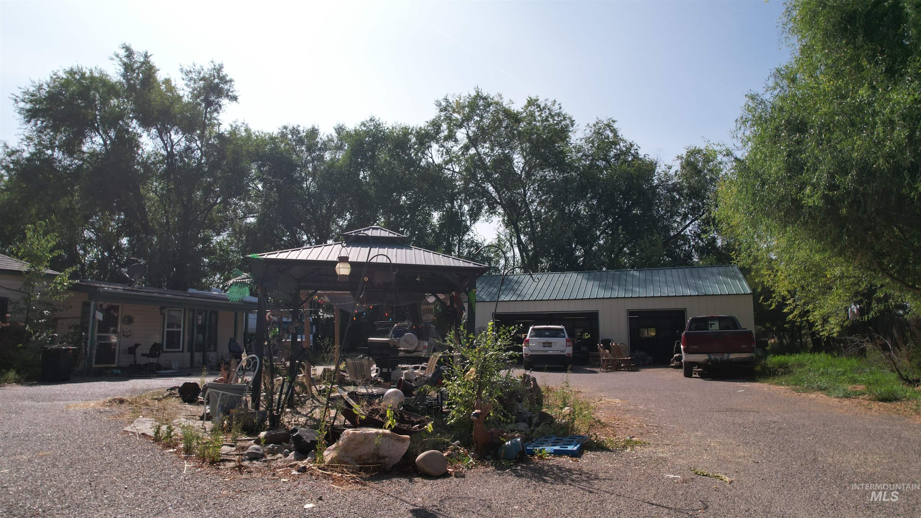 2015 Mill Rd Property Photo 4