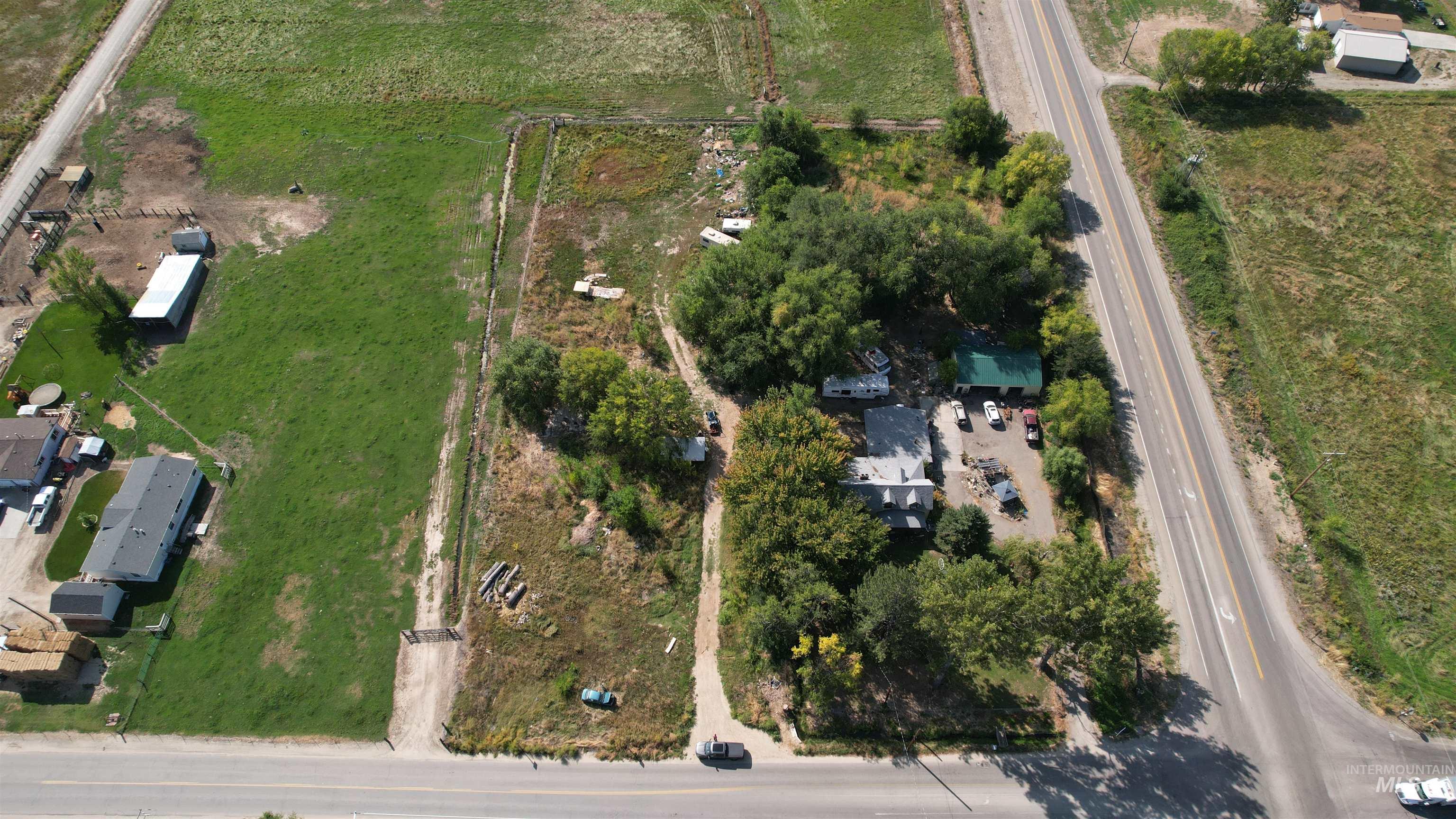 2015 Mill Rd Property Photo 6