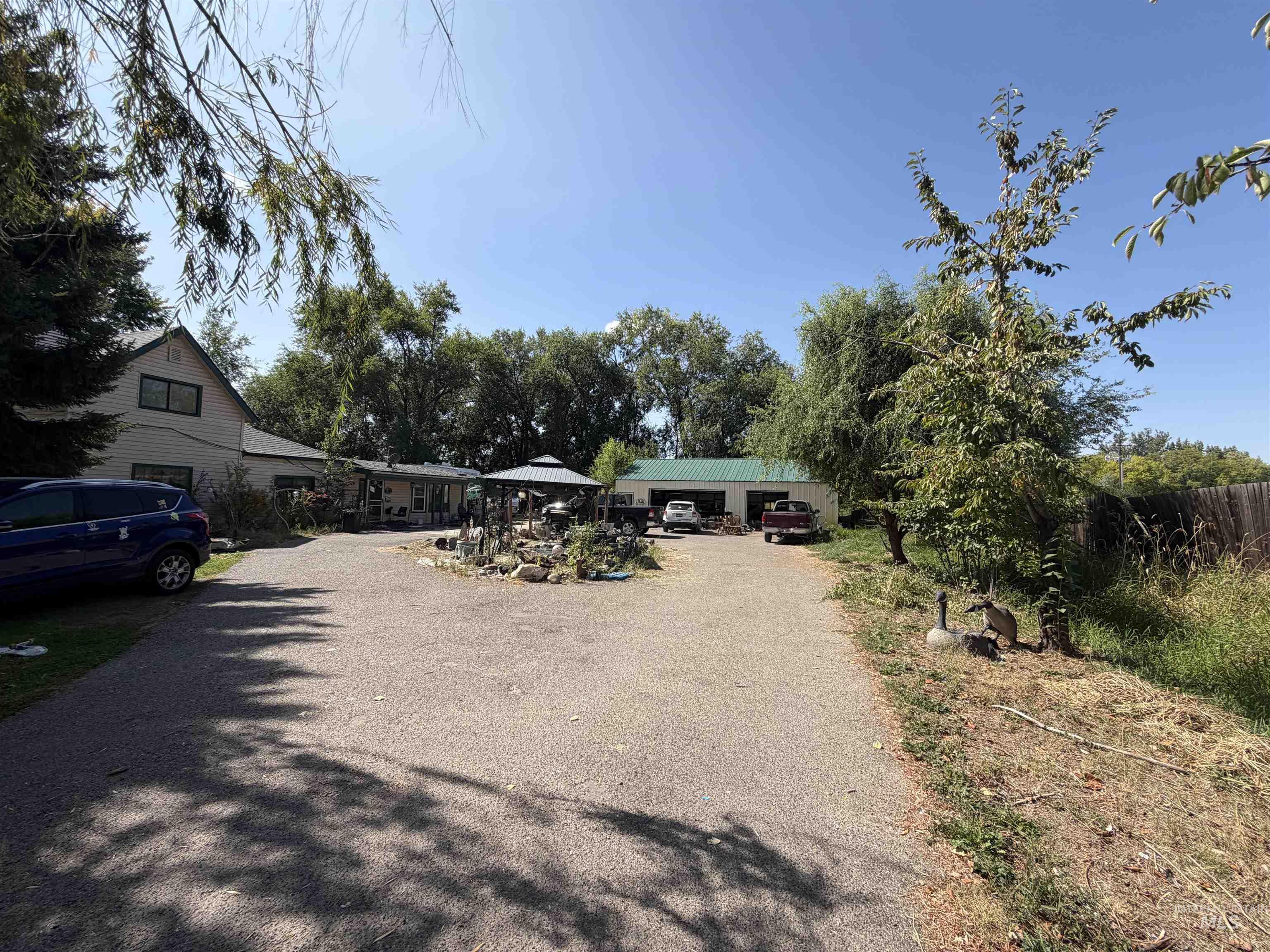 2015 Mill Rd Property Photo 8