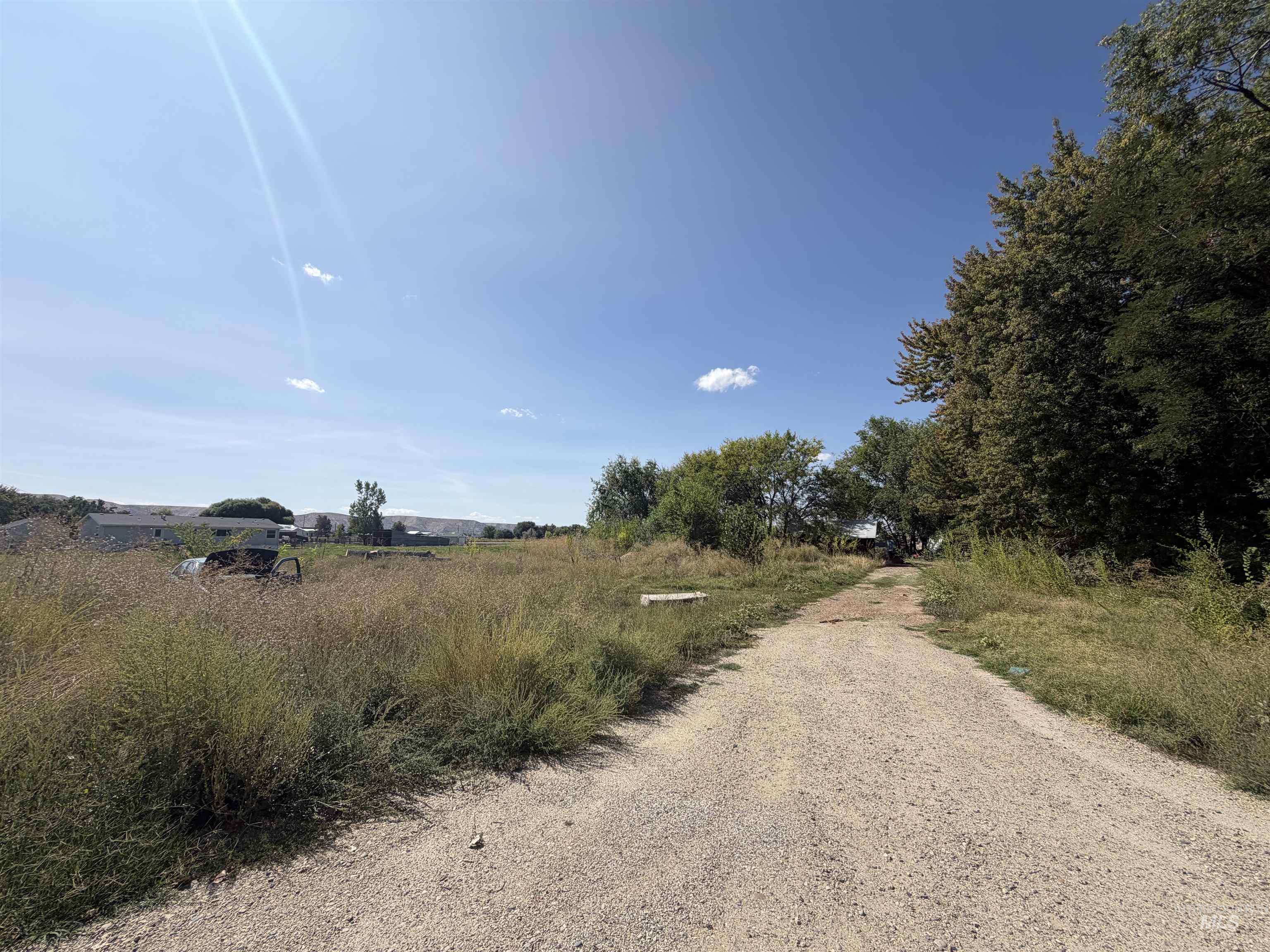 2015 Mill Rd Property Photo 9