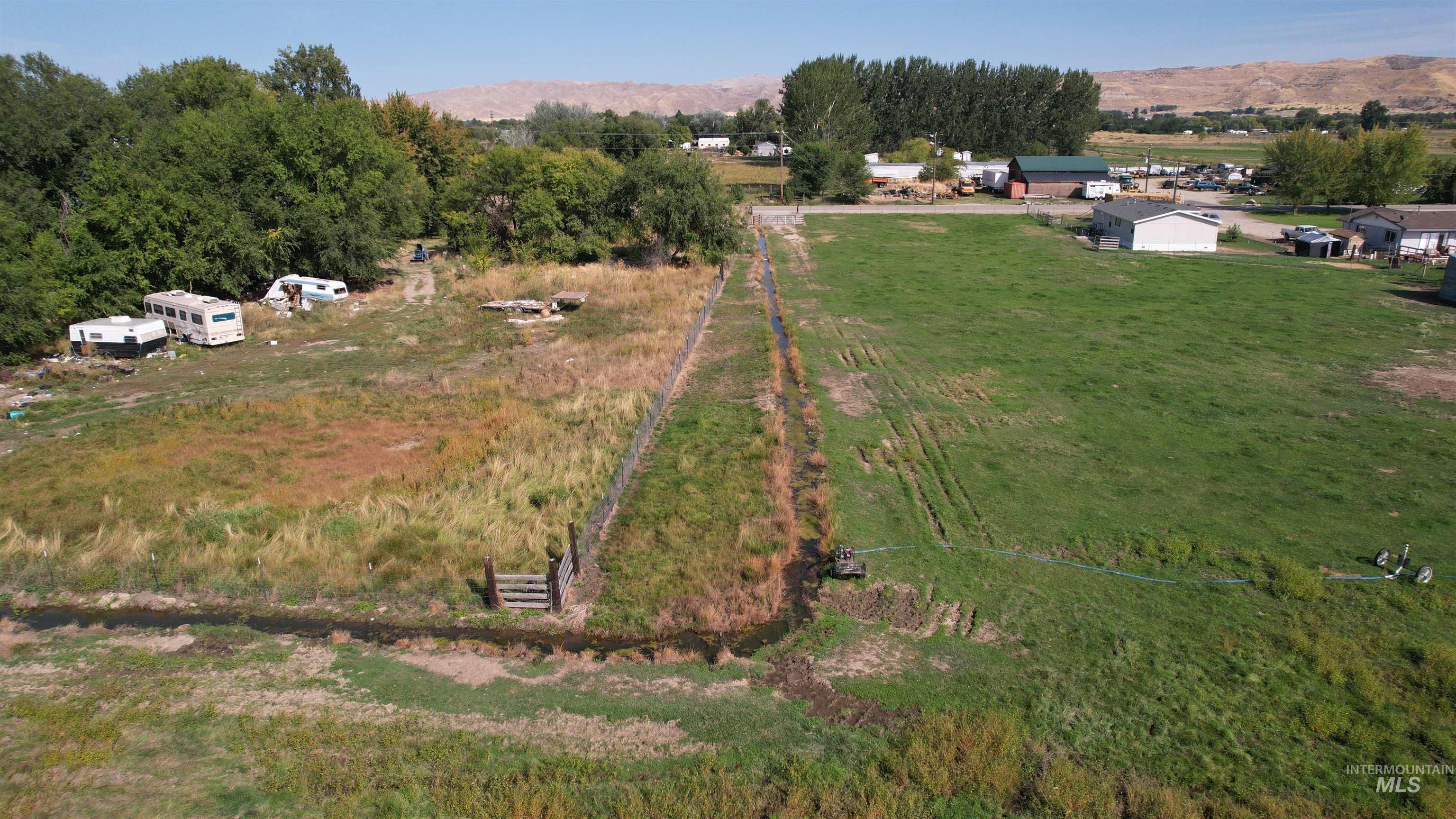 2015 Mill Rd Property Photo 12