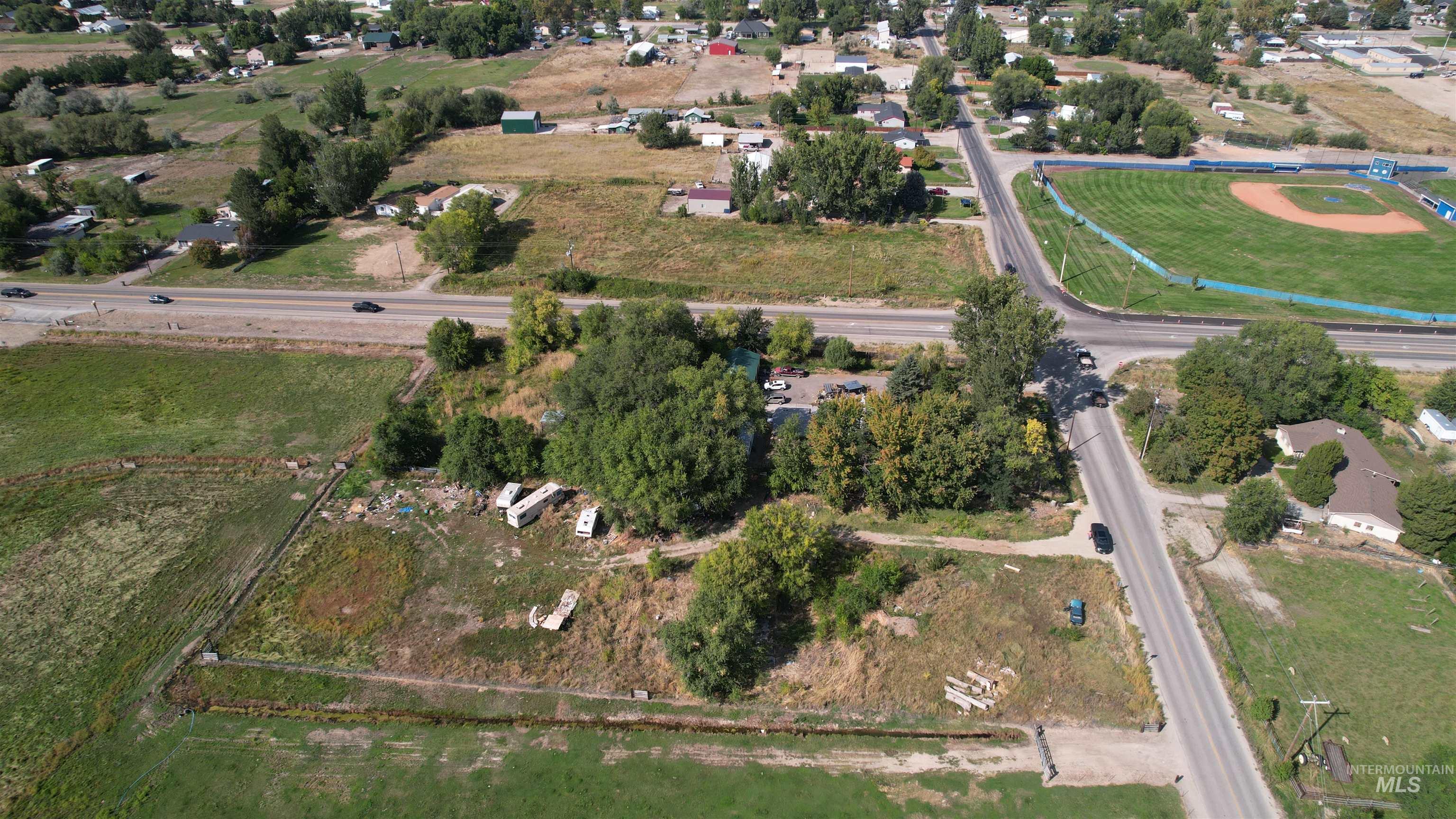 2015 Mill Rd Property Photo 13
