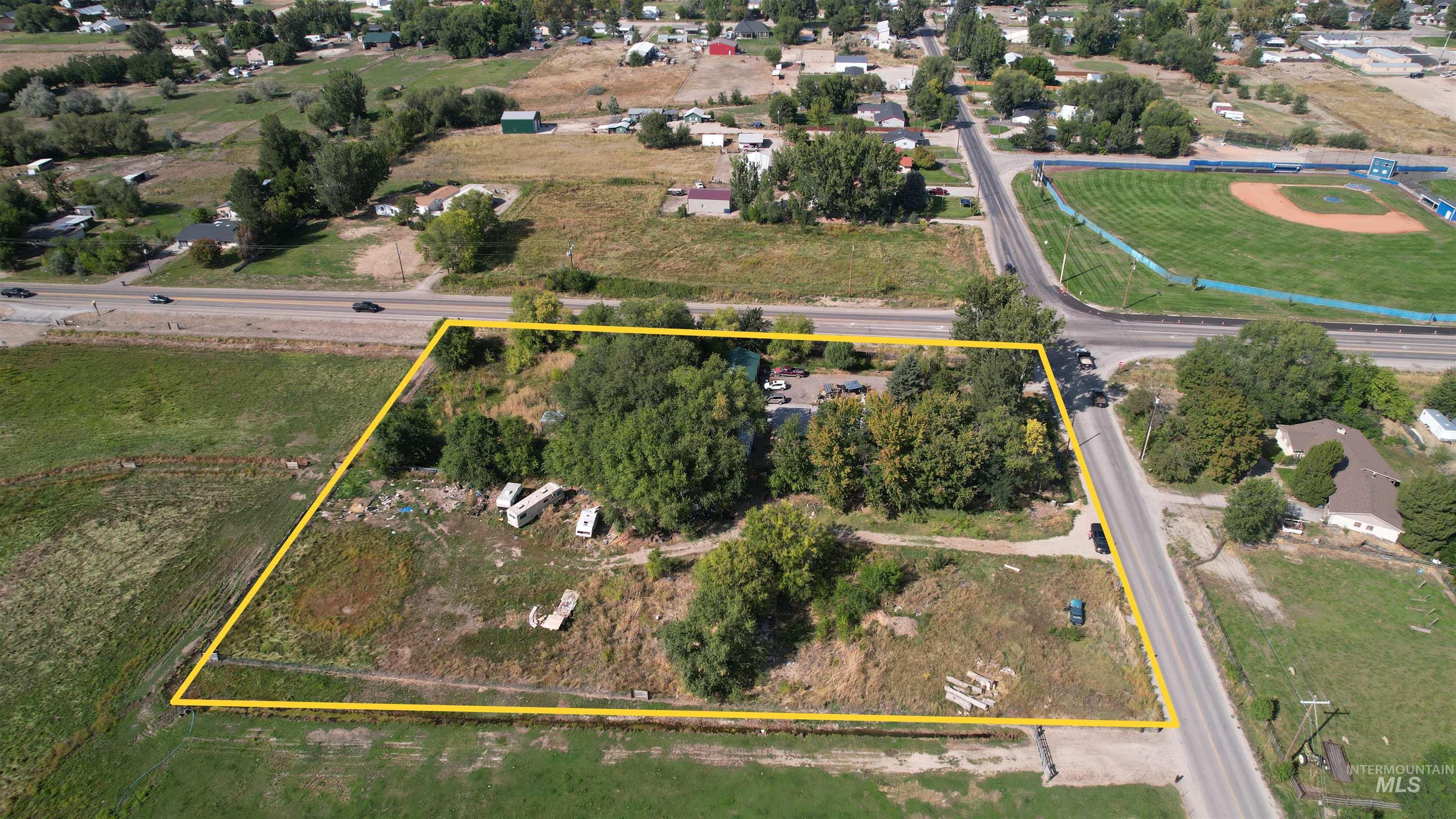 2015 Mill Rd Property Photo 14